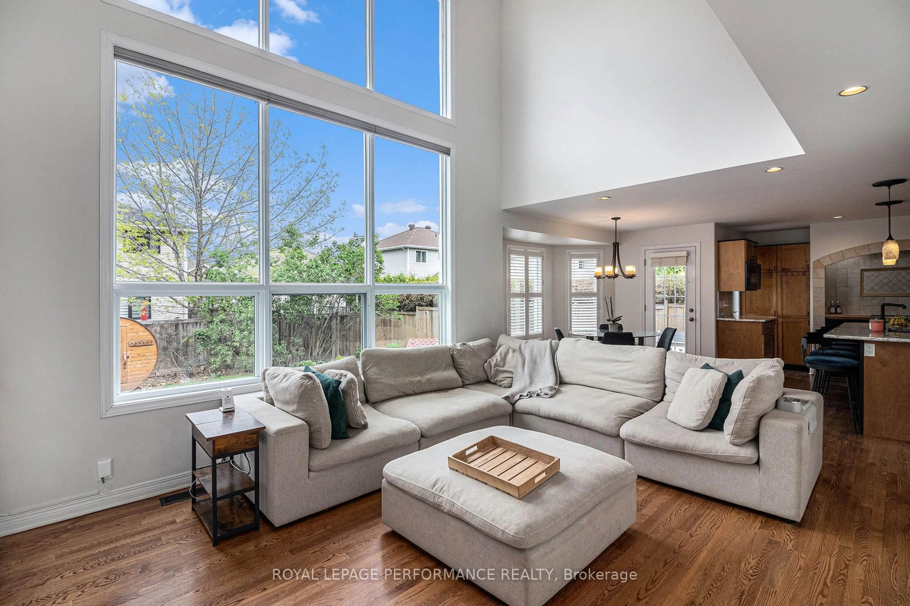 Living room with furniture, unknown for 3712 Mountain Meadows Cres, Gloucester Ontario K1V 1V7