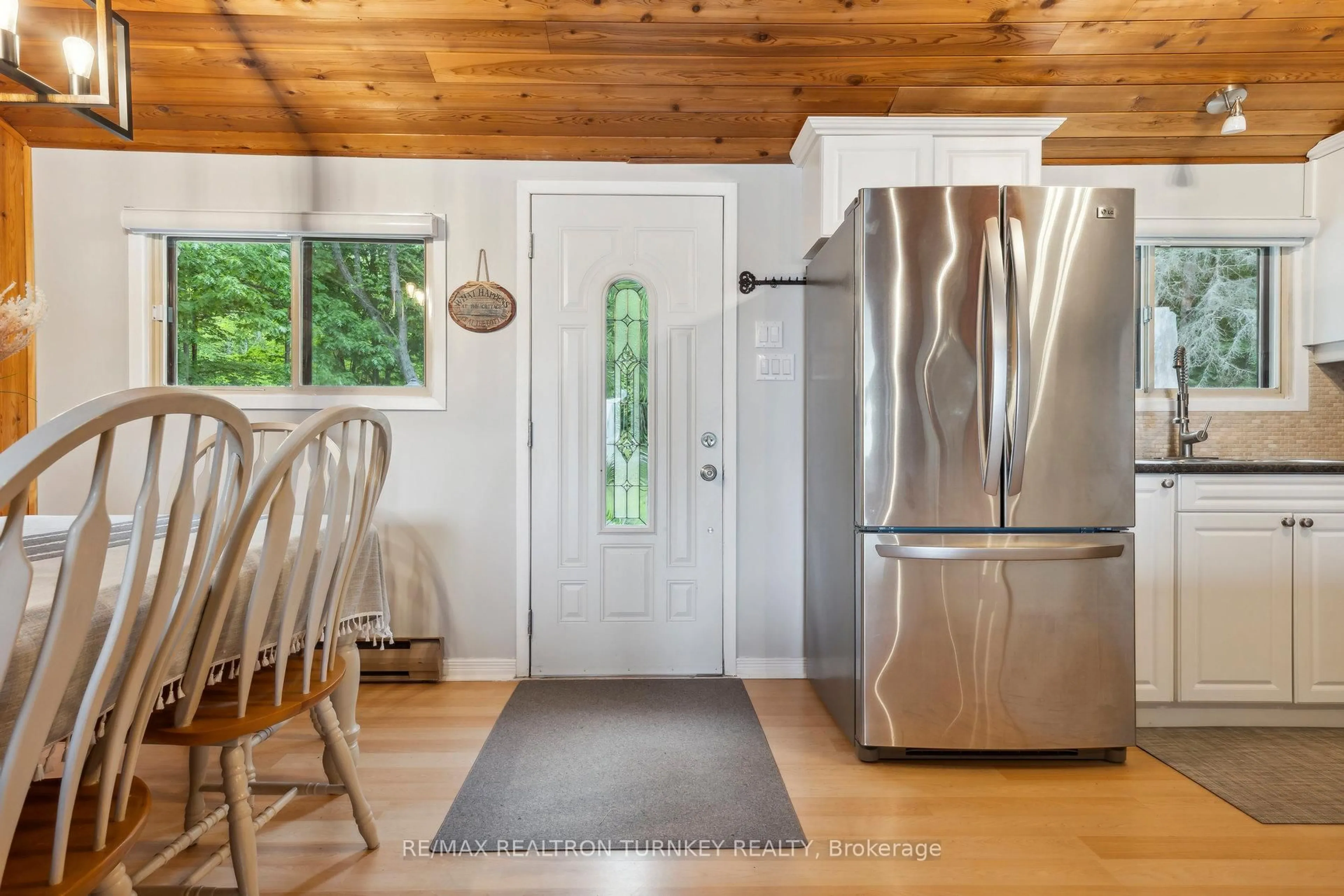 Open concept kitchen, unknown for 310 Northern Ave, Trent Lakes Ontario K0M 1A0