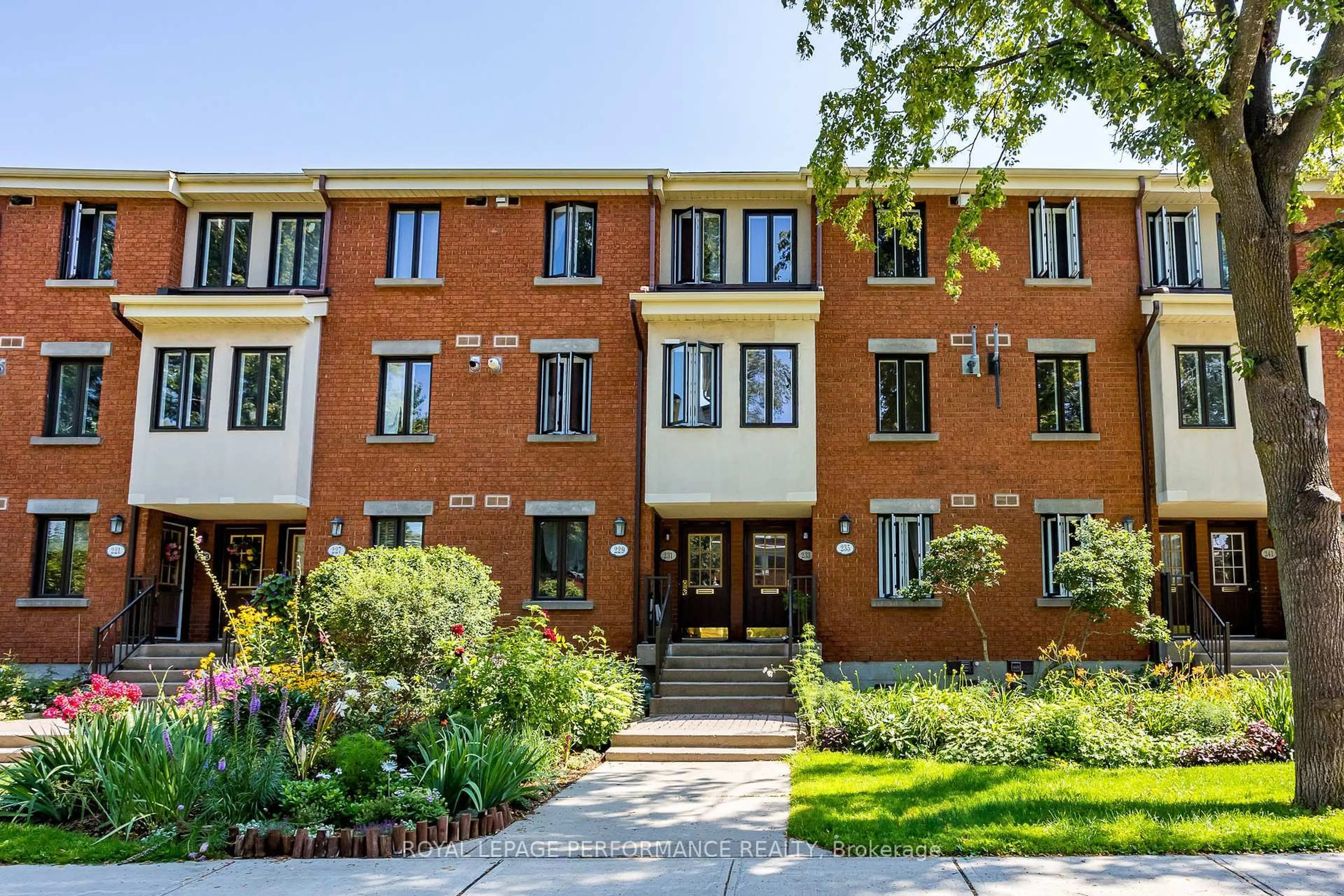 Home with brick exterior material, street for 233 Mart Circ, Ottawa Ontario K1K 4K2