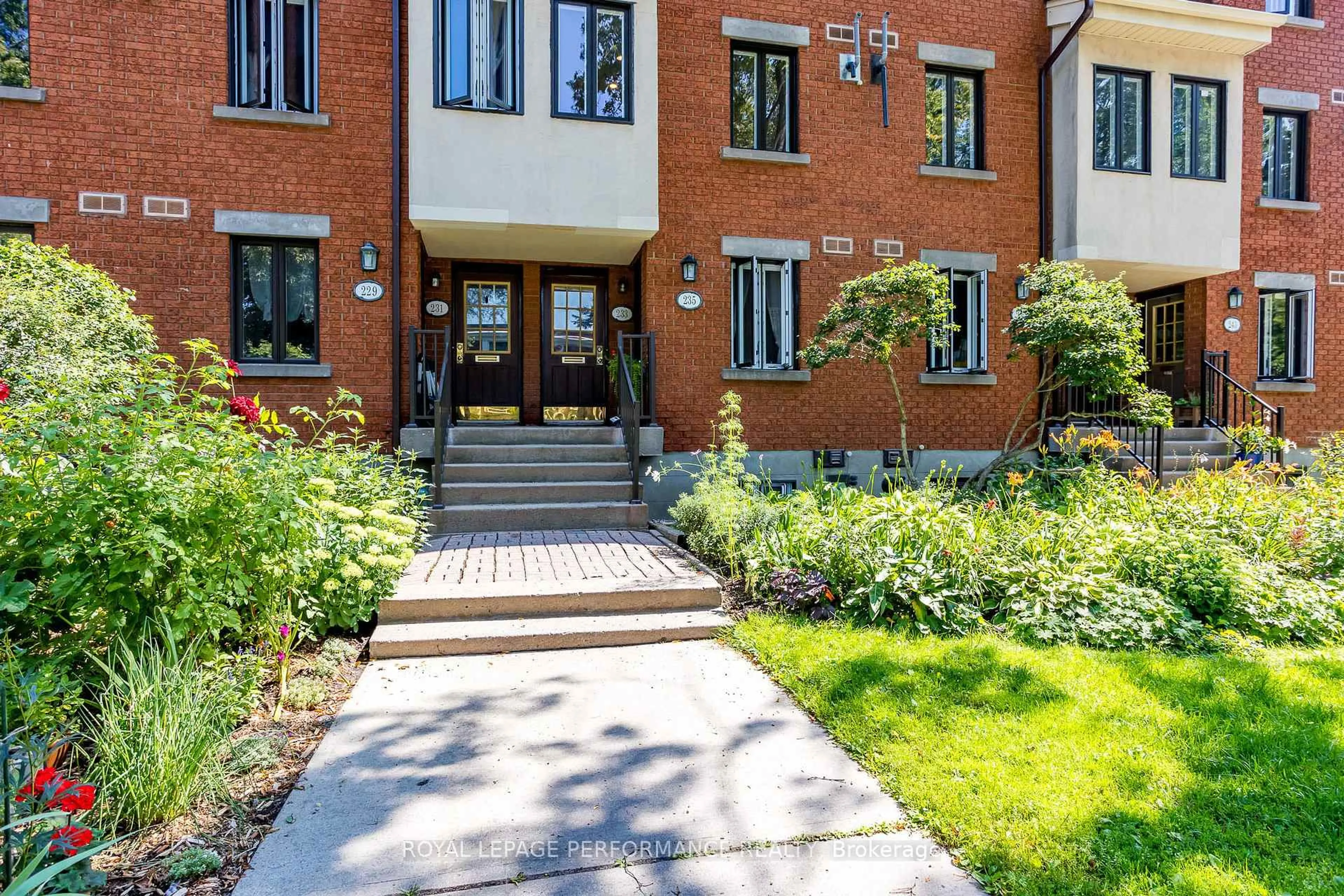 Home with brick exterior material, street for 233 Mart Circ, Ottawa Ontario K1K 4K2