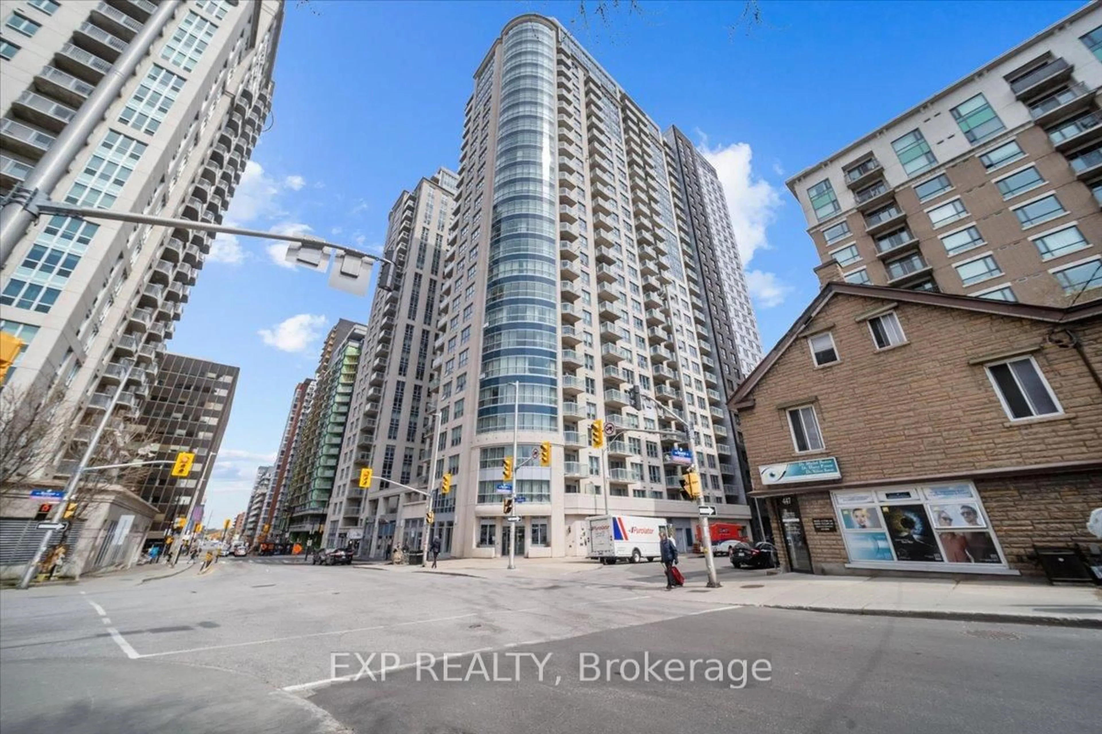 A pic from outside/outdoor area/front of a property/back of a property/a pic from drone, unknown for 195 Besserer St #2009, Ottawa Ontario K1N 0B6