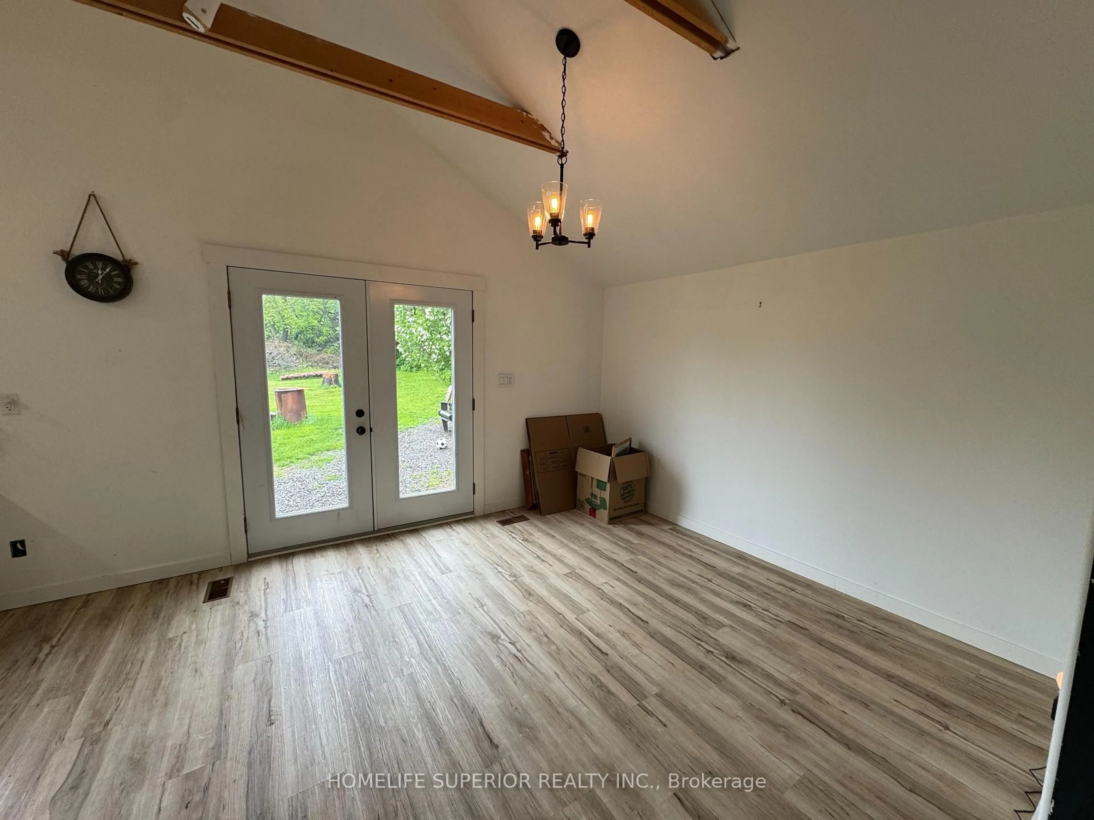 A pic of a room for 114 Hastings Ave, Limoges Ontario K0K 2M0