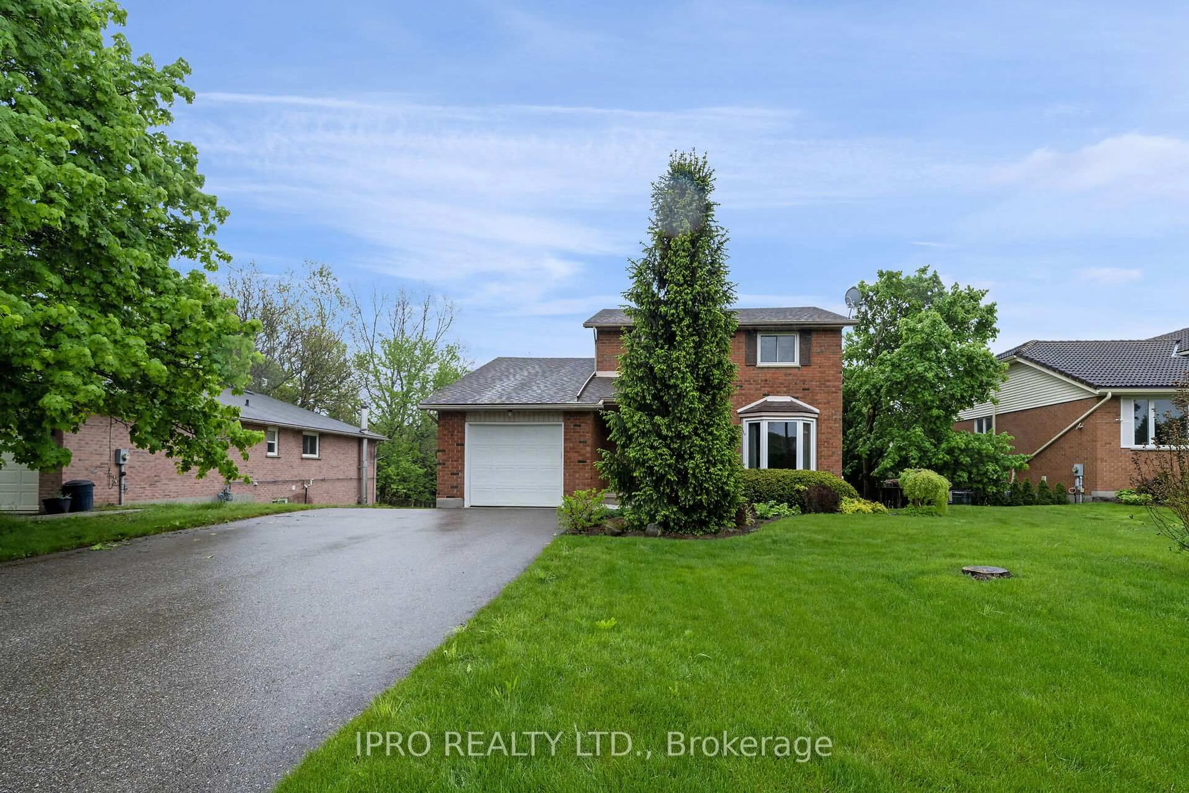 A pic from outside/outdoor area/front of a property/back of a property/a pic from drone, water/lake/river/ocean view for 217 Christie St, Guelph/Eramosa Ontario N0B 2K0