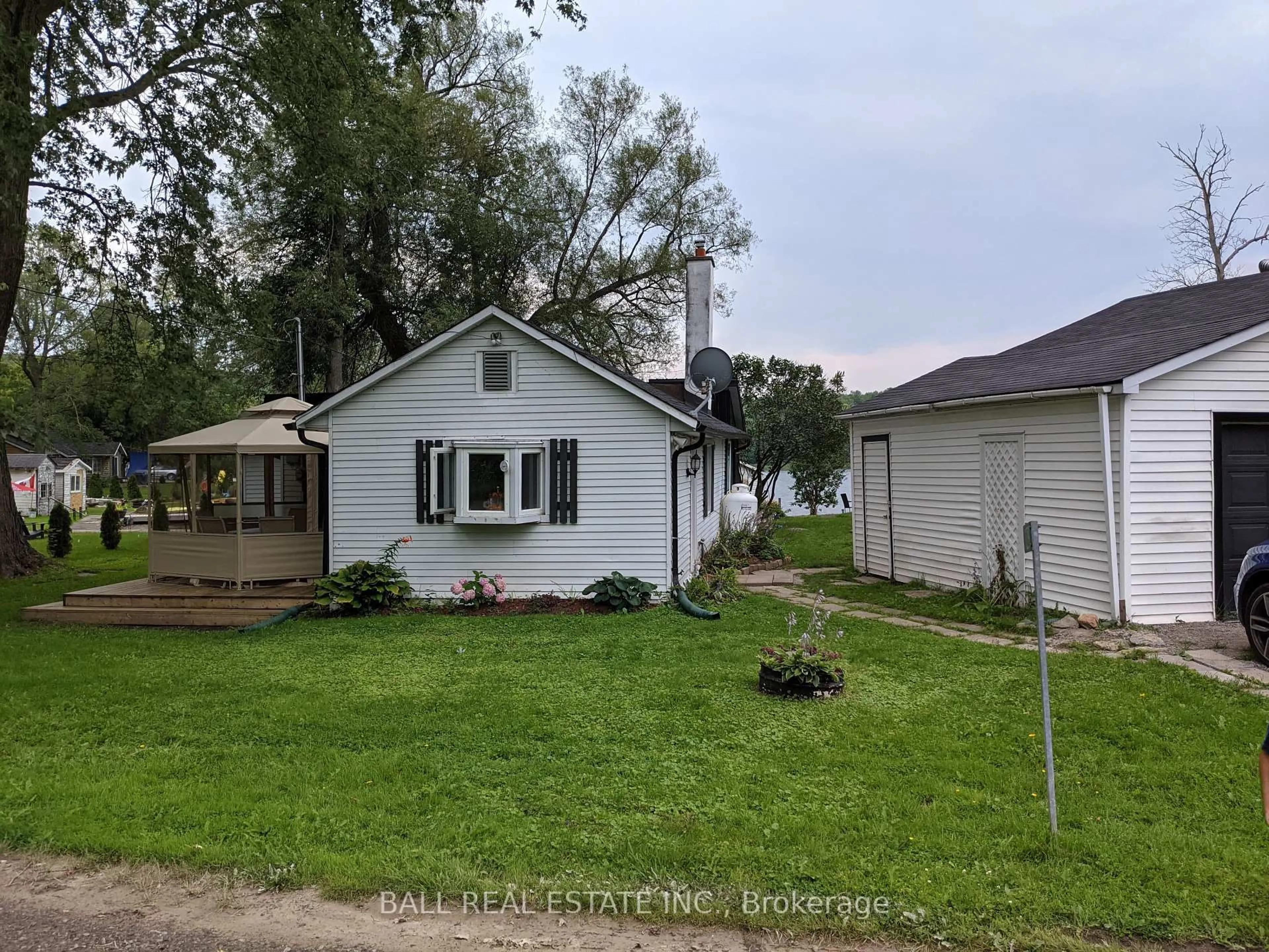 A pic from outside/outdoor area/front of a property/back of a property/a pic from drone, street for 1129 McCarthy Point Rd, Asphodel-Norwood Ontario K0L 1Y0