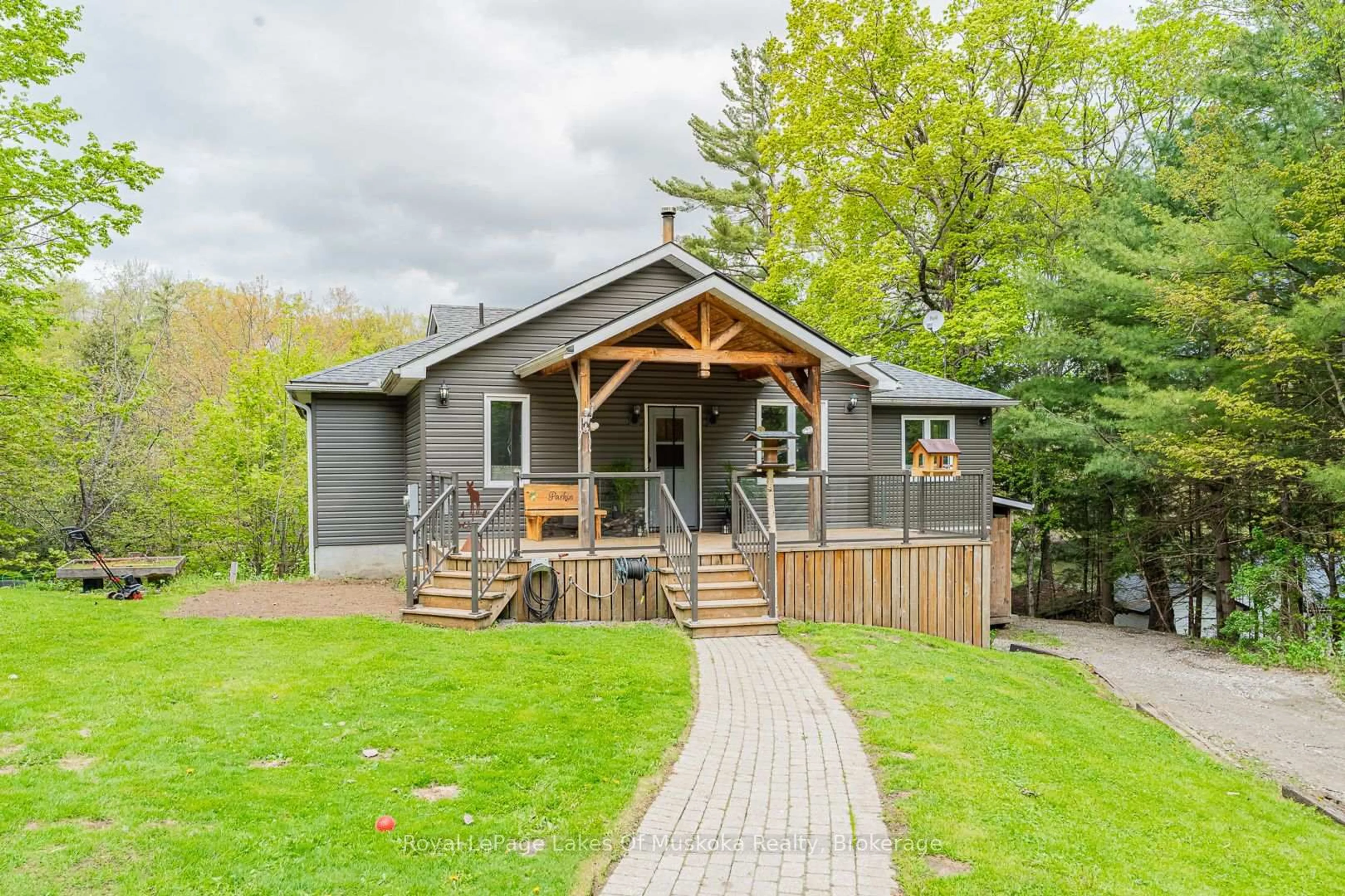 Unknown for 1075 Rocky Narrows Rd, Bracebridge Ontario P1L 1X1
