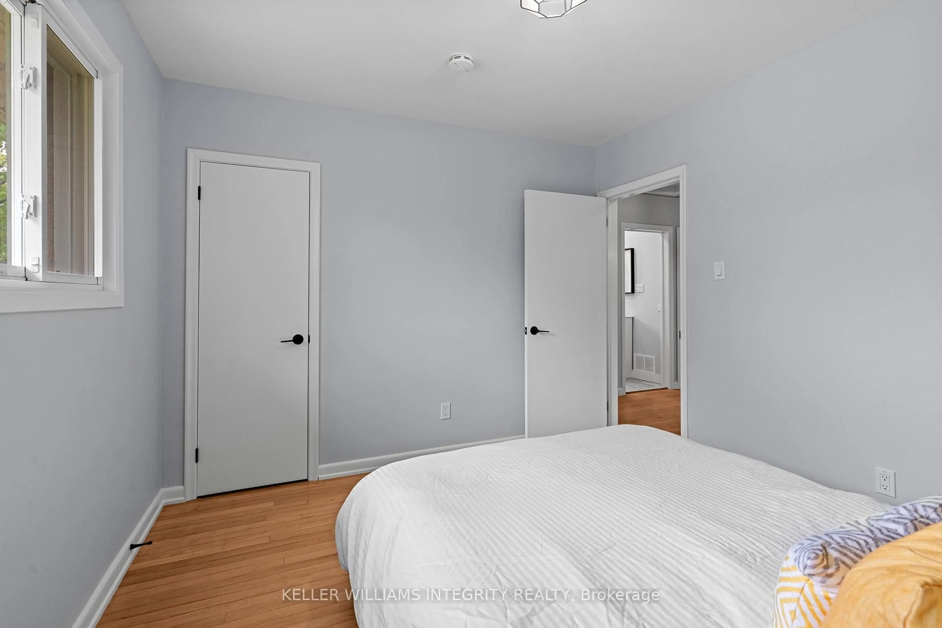 A pic of a room for 1116 Cline Cres, Ottawa Ontario K2C 2P2