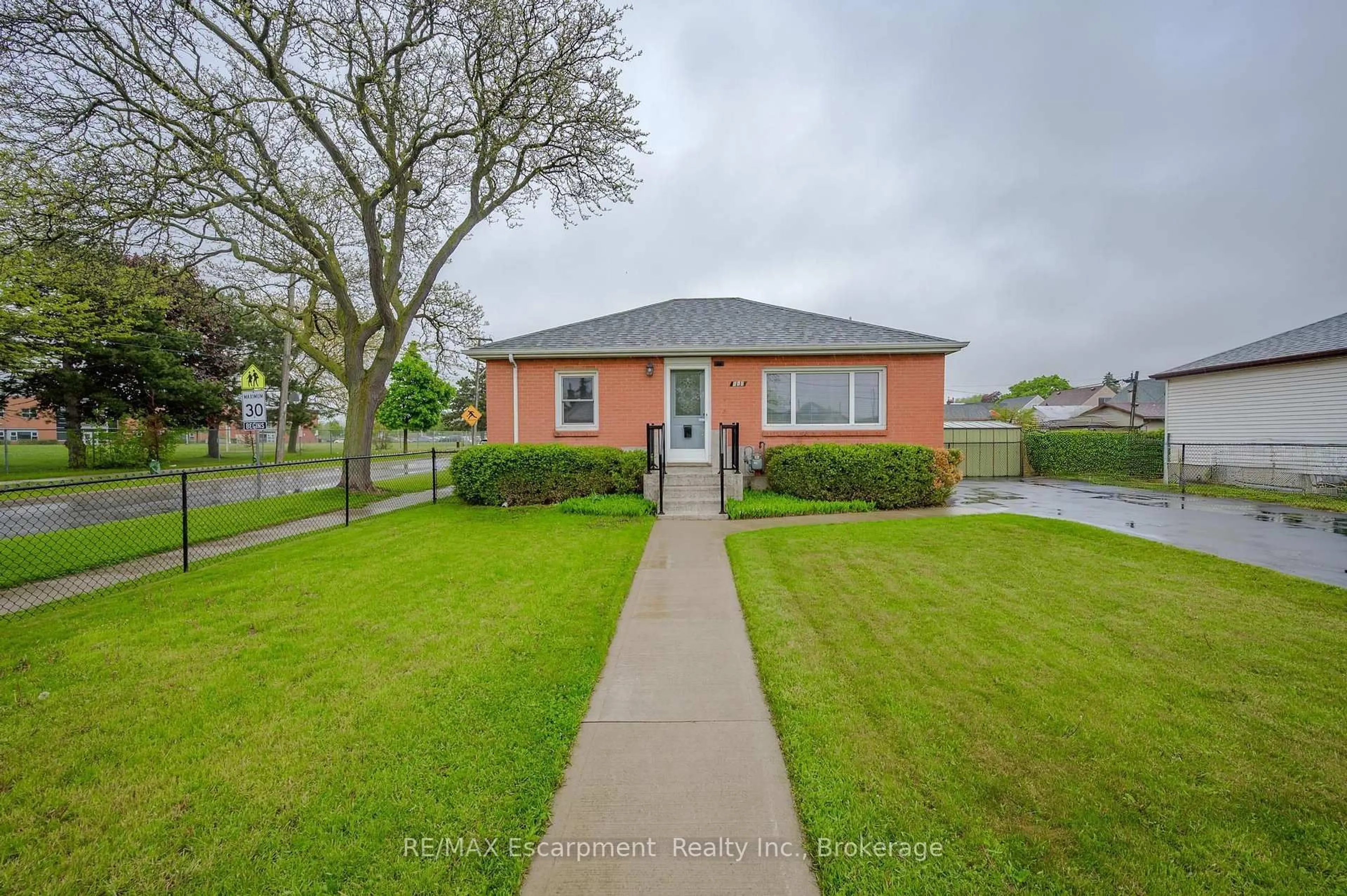 A pic from outside/outdoor area/front of a property/back of a property/a pic from drone, street for 444 Melvin Ave, Hamilton Ontario L8H 2L5