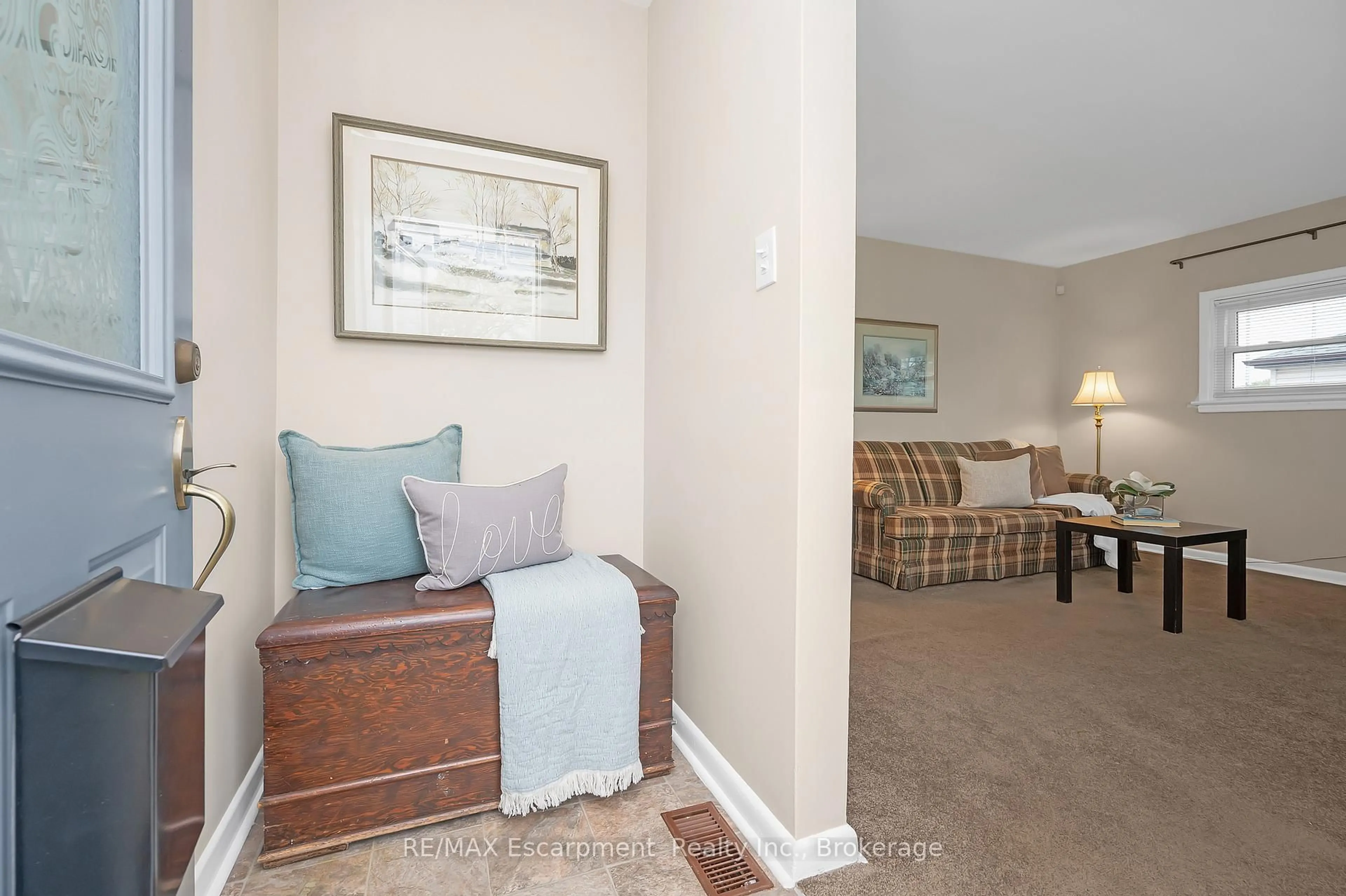 Unknown for 444 Melvin Ave, Hamilton Ontario L8H 2L5