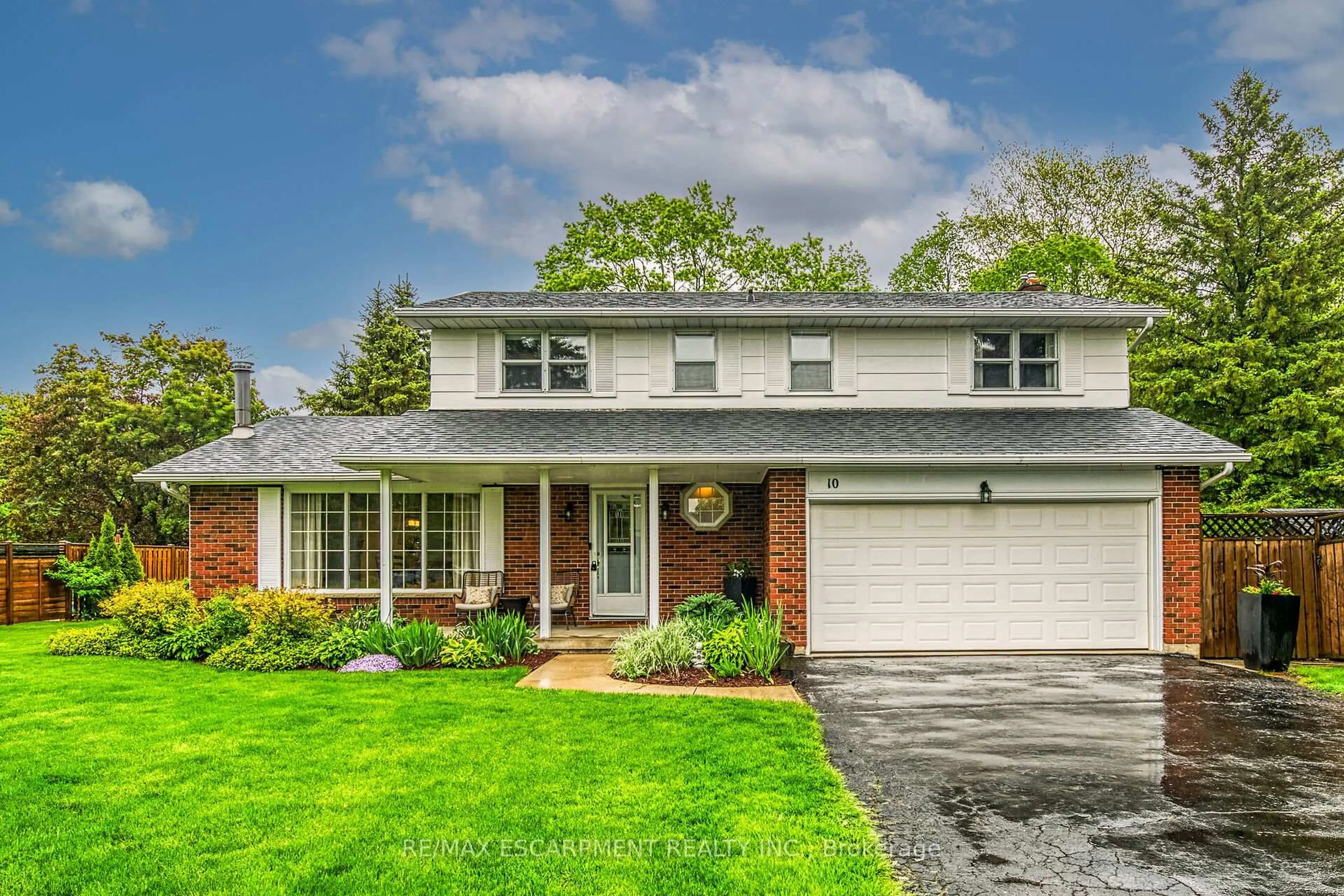 Home with brick exterior material, street for 10 Emily St, Norfolk Ontario N0A 1N6