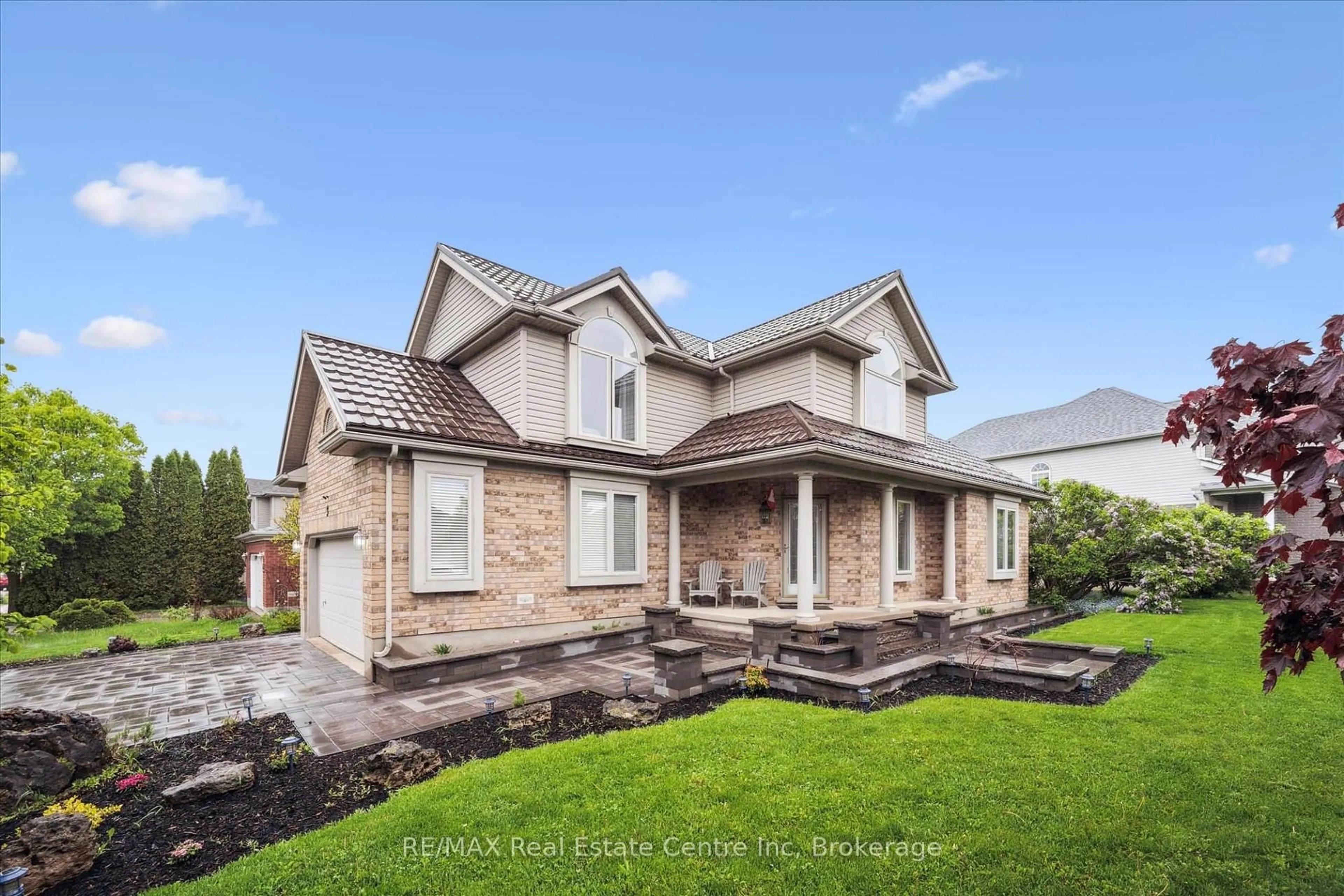 Home with brick exterior material, street for 3 Pine Ridge Dr, Guelph Ontario N1L 1N6