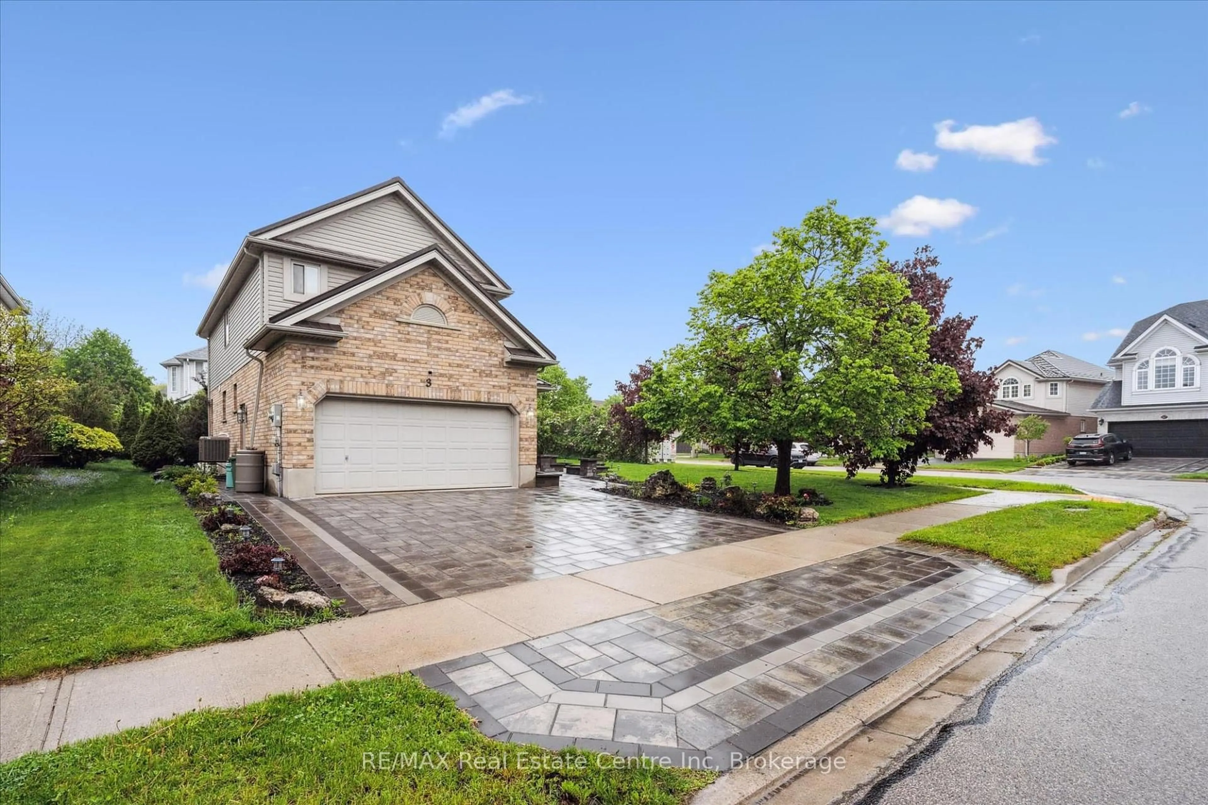 Unknown for 3 Pine Ridge Dr, Guelph Ontario N1L 1N6