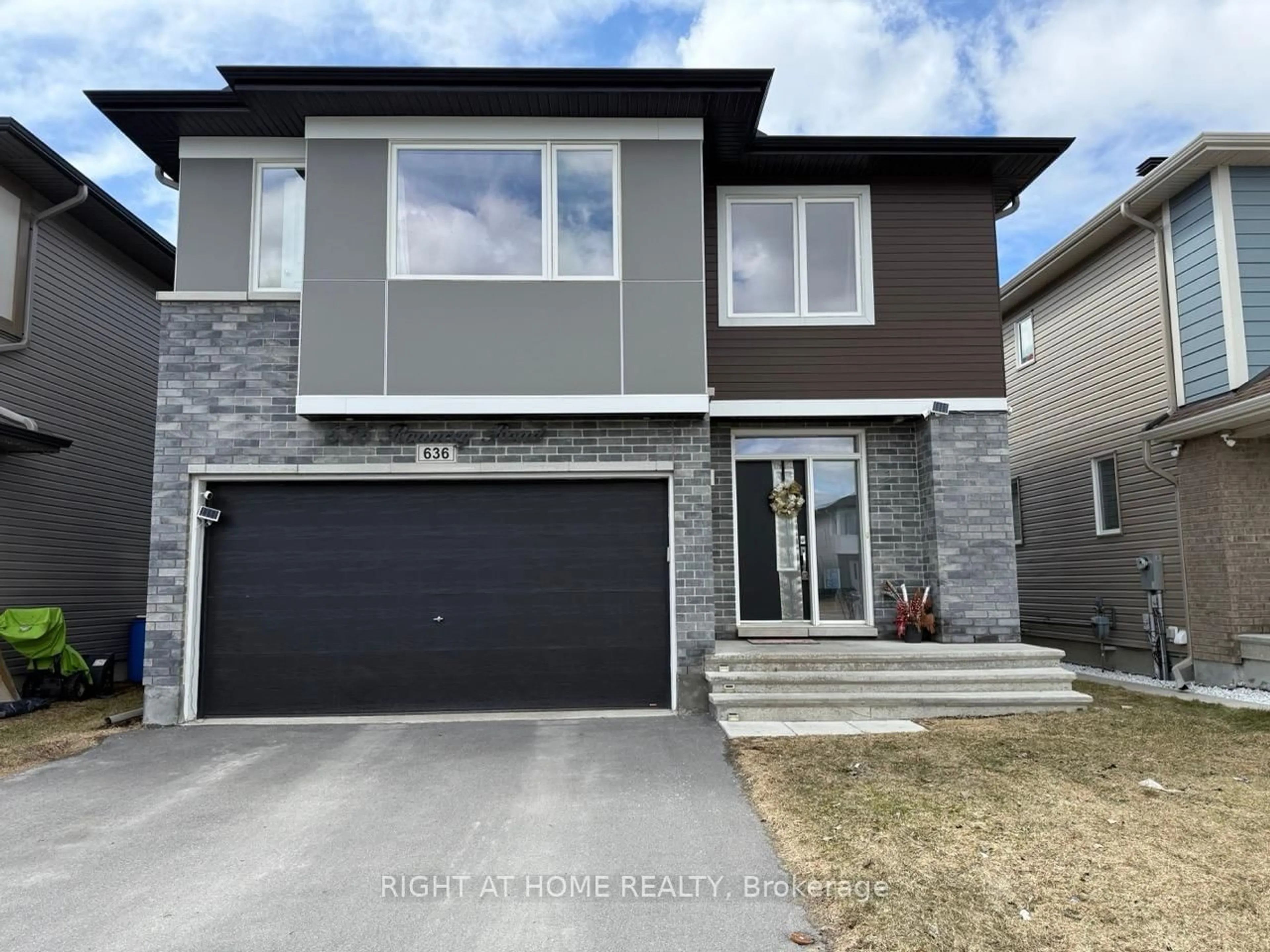 Home with brick exterior material, street for 636 Rouncey Rd, Ottawa Ontario K2V 0P2