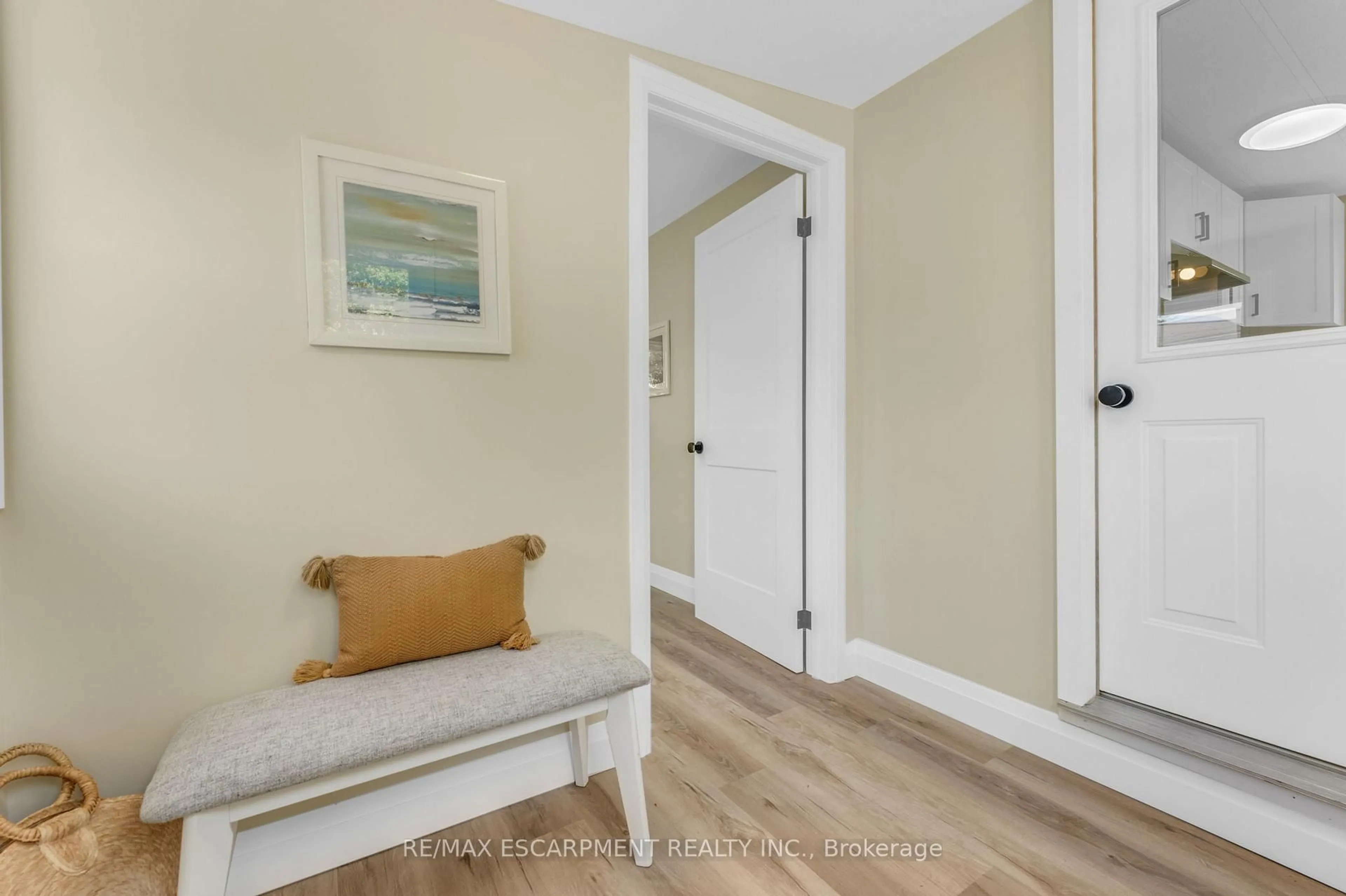 Indoor entryway for 43969 HIGHWAY 3 N/A #16, Wainfleet Ontario L0S 1V0