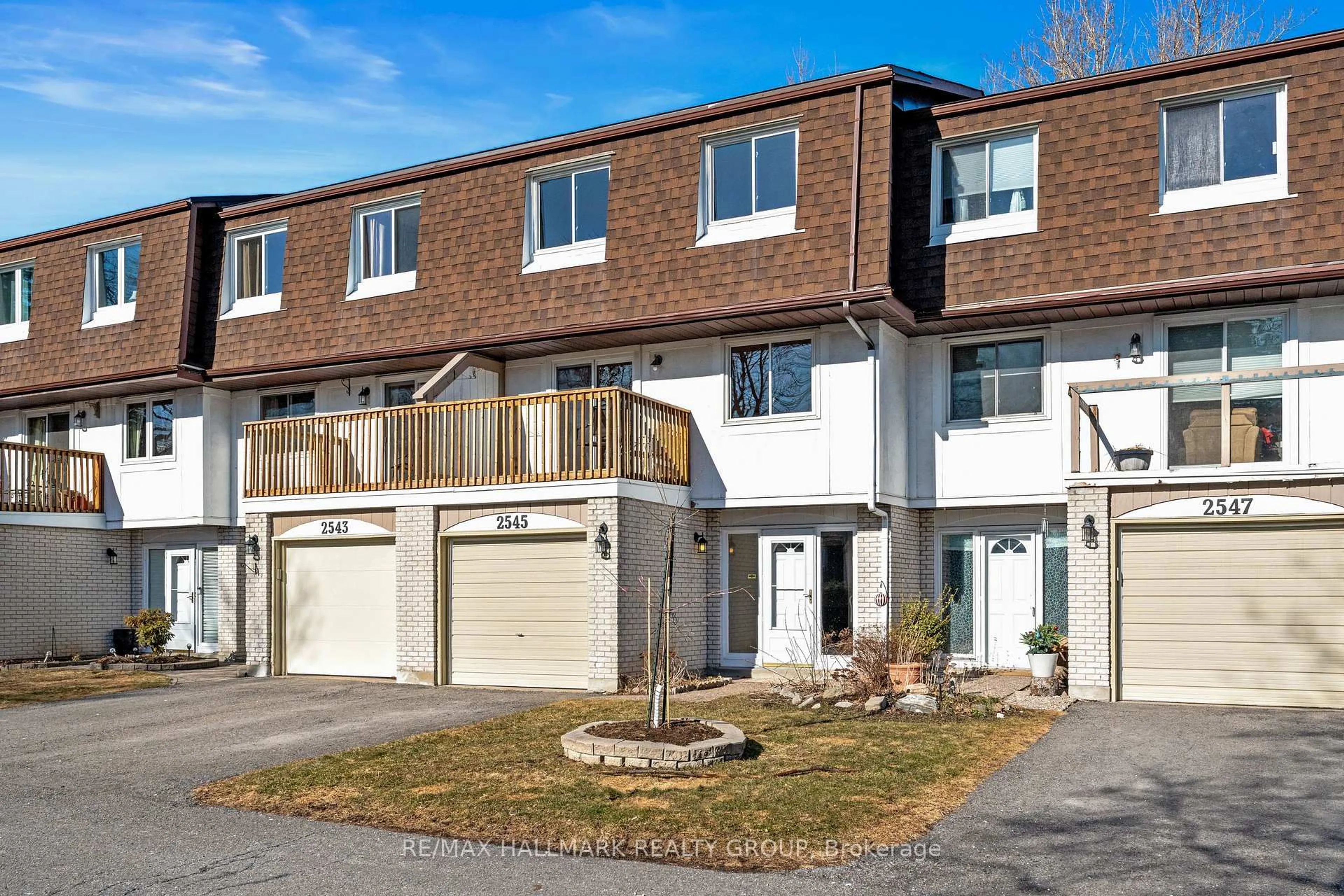 Unknown for 2545 FLANNERY Dr, Ottawa Ontario K1V 9R5
