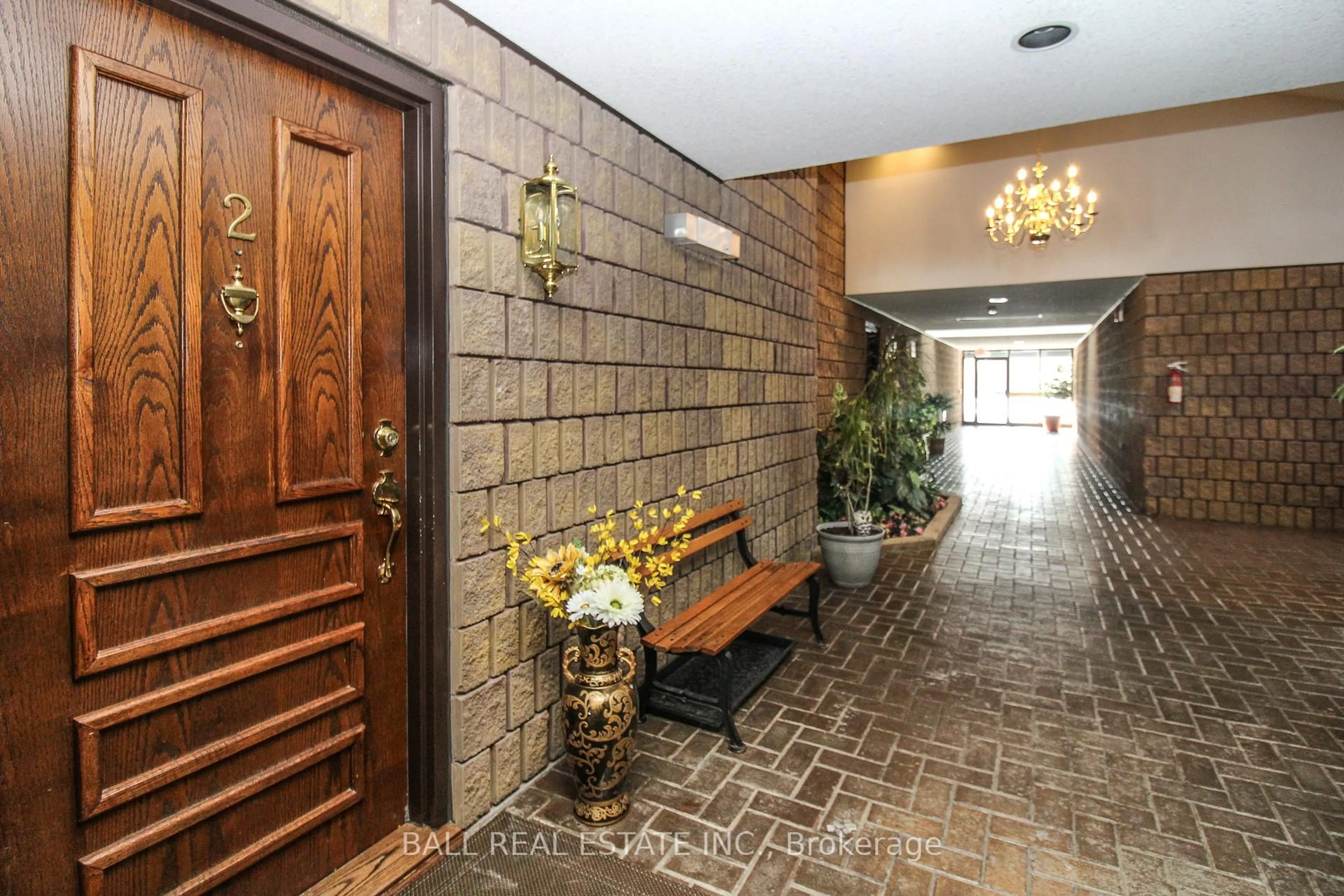 Indoor foyer for 3 Paddock Wood ##2, Peterborough East Ontario K9H 7H2