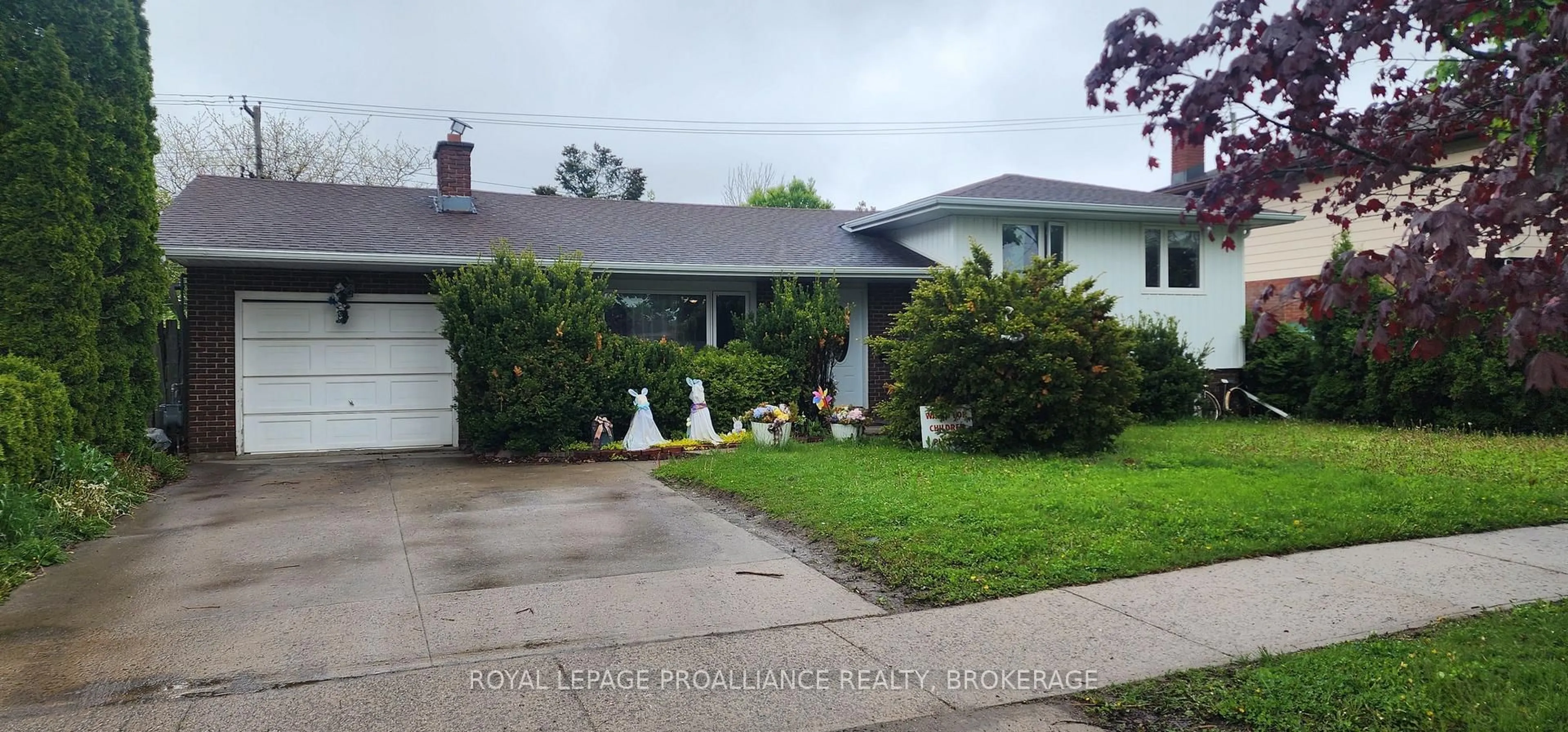 Unknown for 247 Norman Rogers Dr, Kingston Ontario K7M 2R5