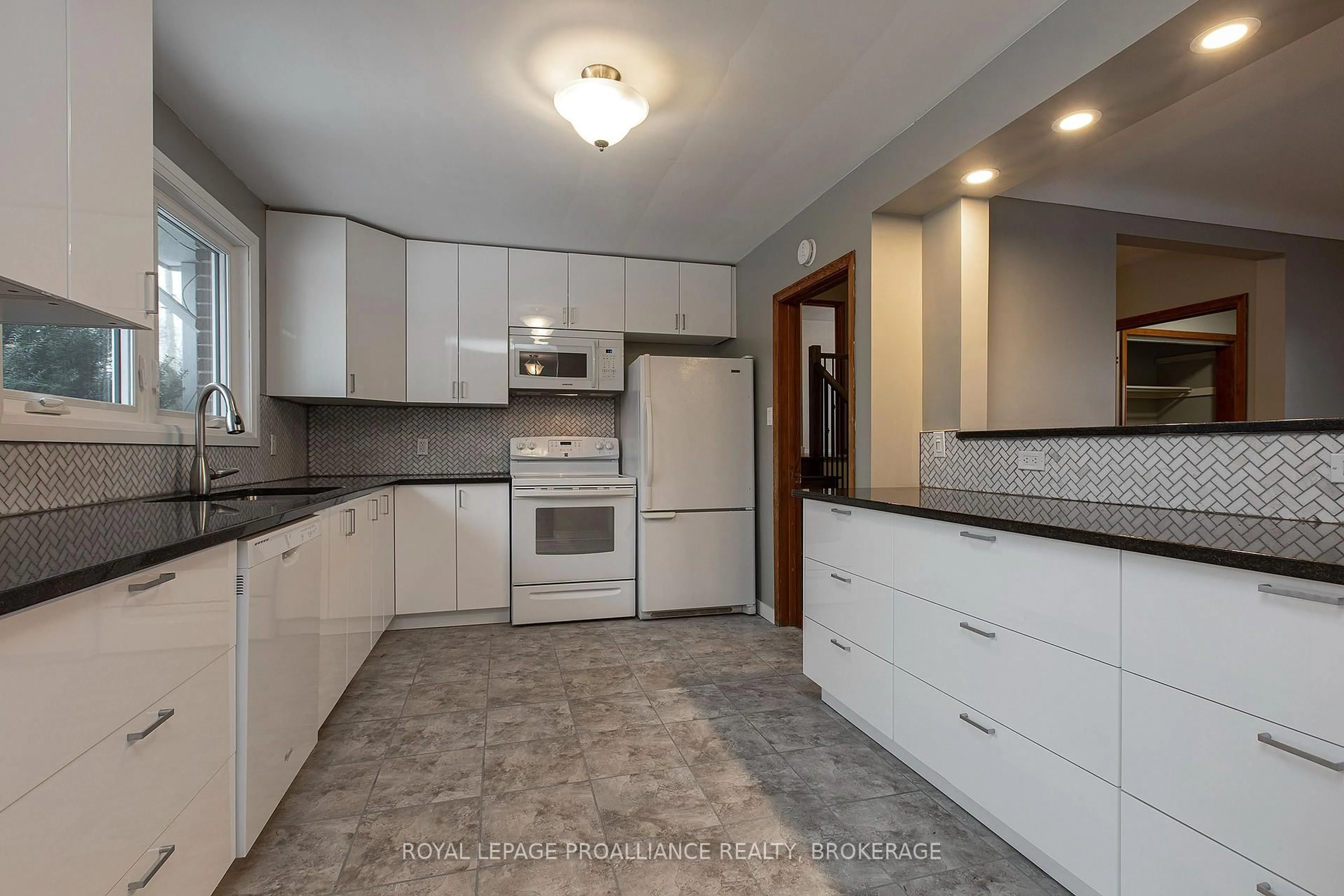 Open concept kitchen, ceramic/tile floor for 247 Norman Rogers Dr, Kingston Ontario K7M 2R5