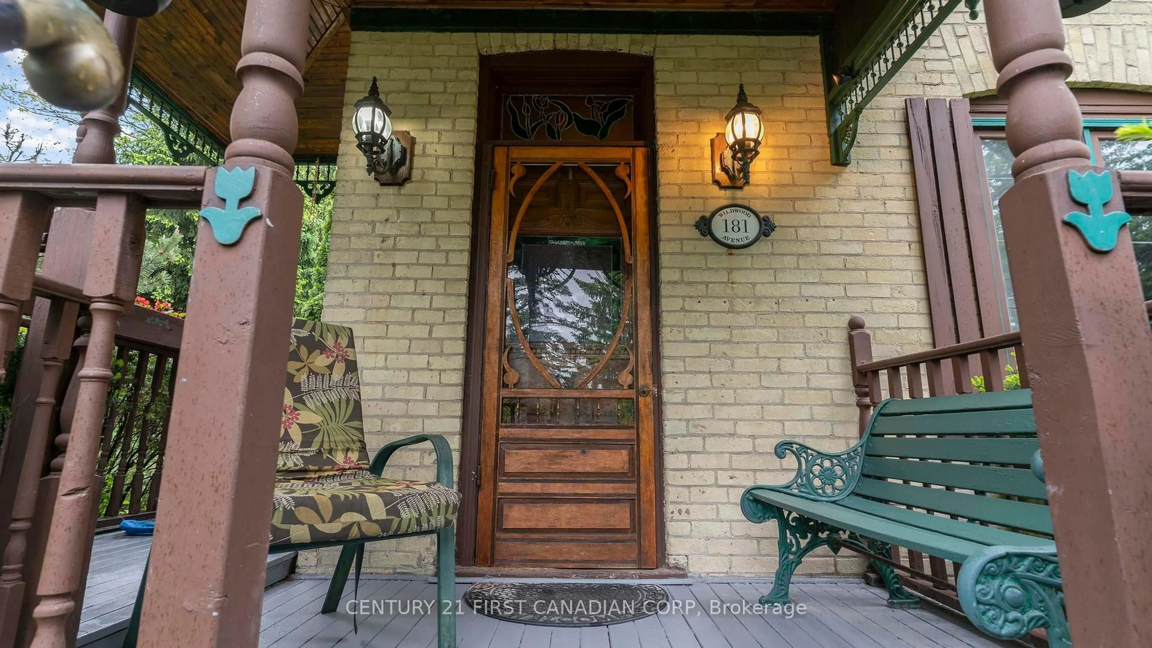 Indoor entryway for 181 Wildwood Ave, London South Ontario N6J 1B1