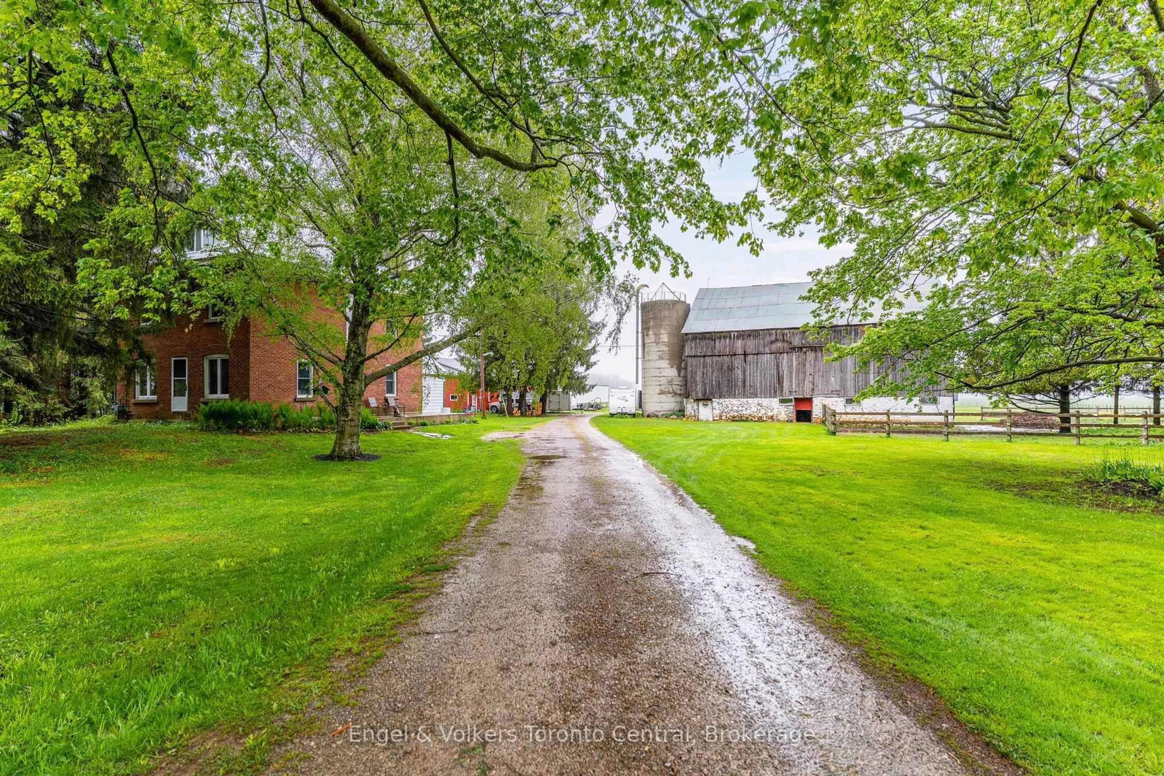 Patio, street for 145693 Grey Rd 12 Rd, Meaford Ontario N4L 1W5