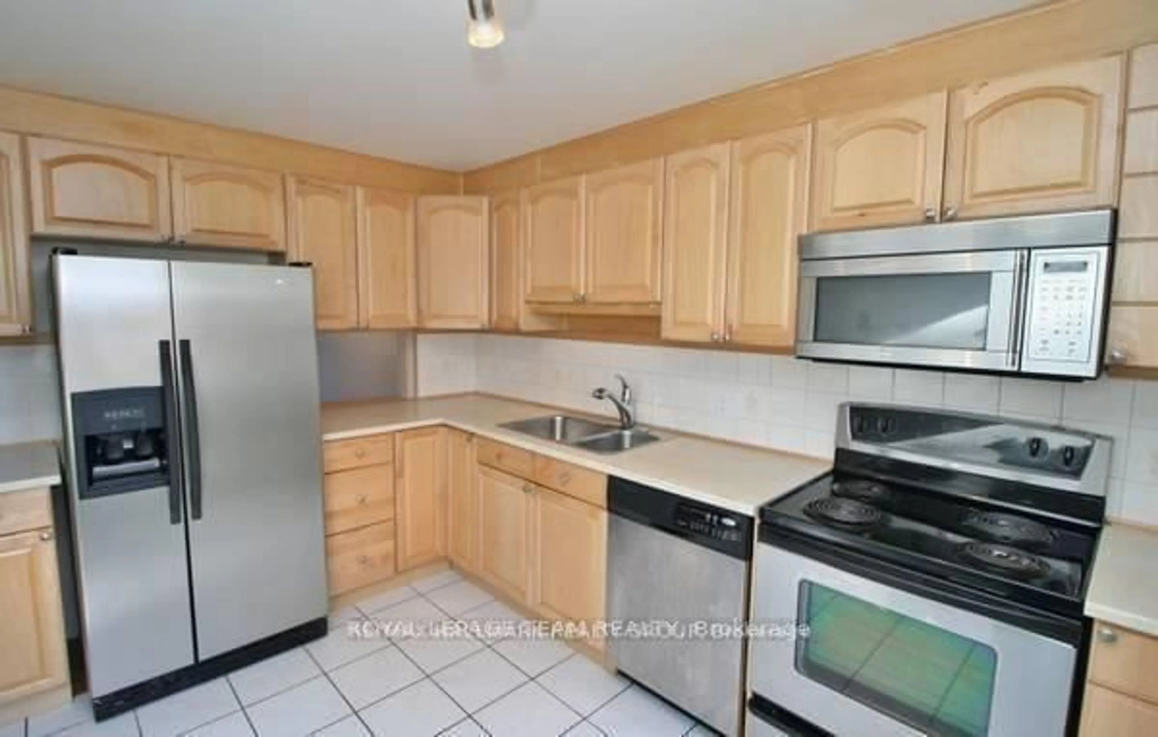 Standard kitchen, ceramic/tile floor for 1957 Stonehenge Cres #73, Ottawa Ontario K1B 4N7