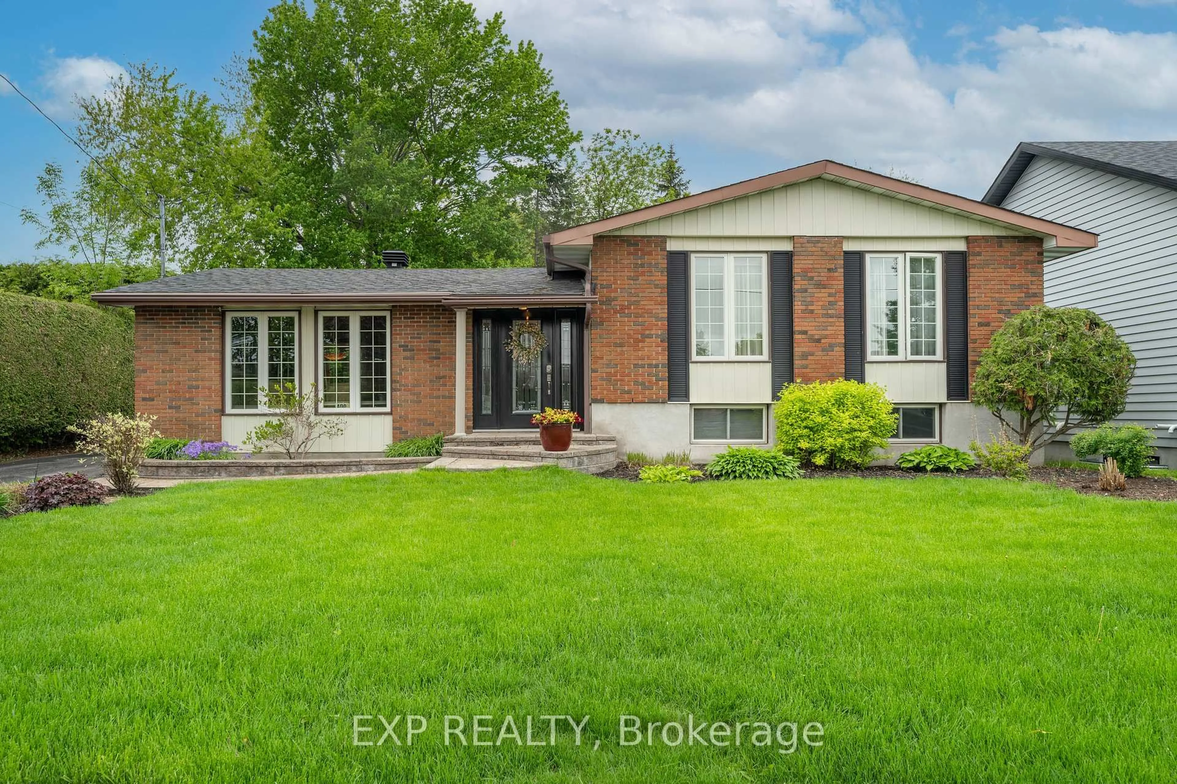 Home with brick exterior material, street for 400 Gilles St, Clarence-Rockland Ontario K4K 1G5