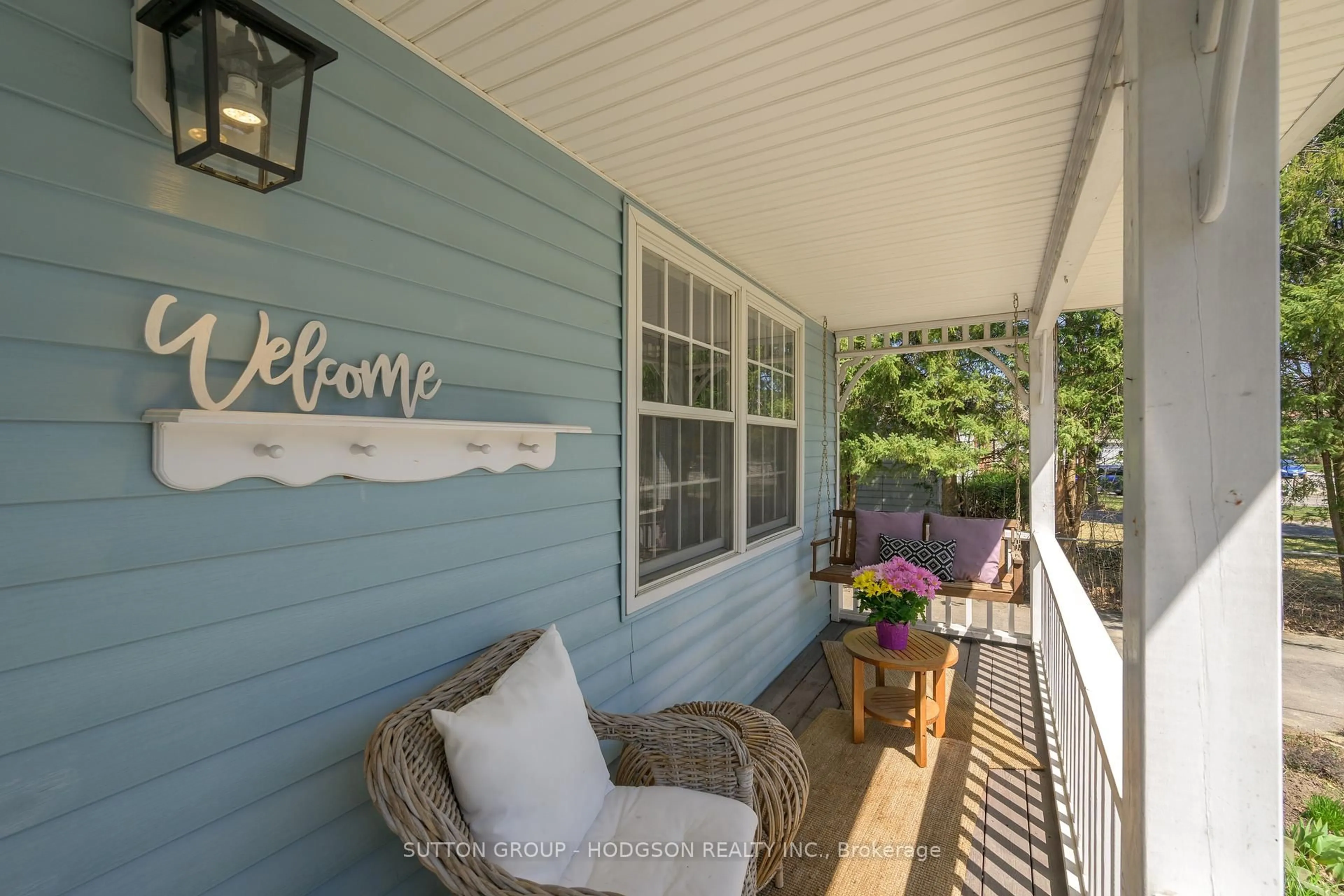 Patio, street for 652 Creston Ave, London South Ontario N6C 3A8
