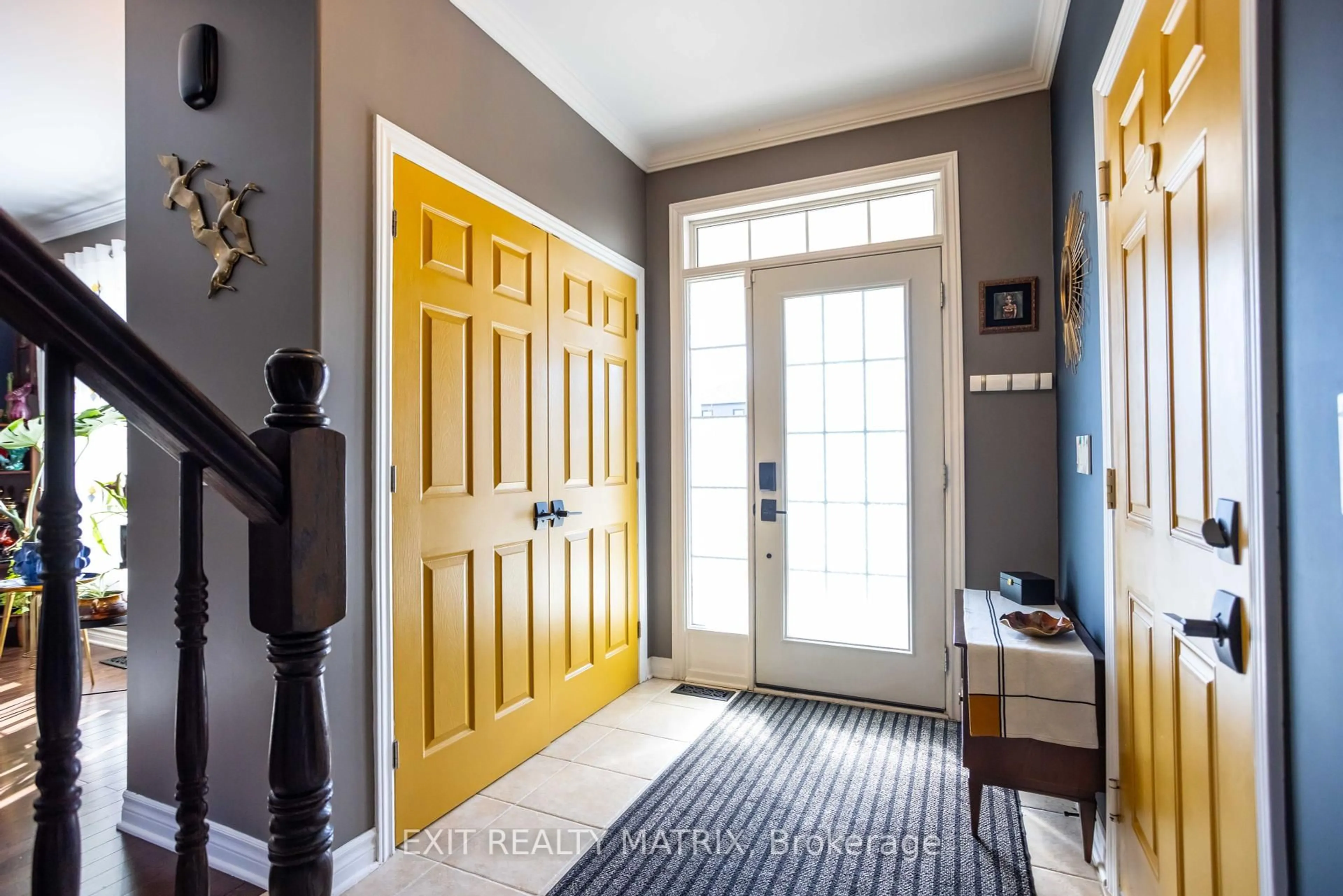 Indoor entryway for 20 Dune St, The Nation Ontario K0A 2M0
