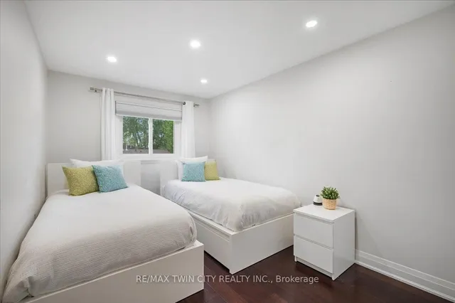 Additional property image - 51 Paulander Dr Unit 101