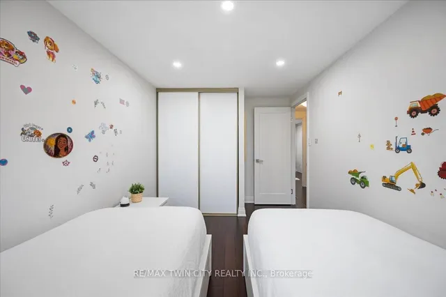 Additional property image - 51 Paulander Dr Unit 101