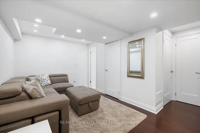 Additional property image - 51 Paulander Dr Unit 101