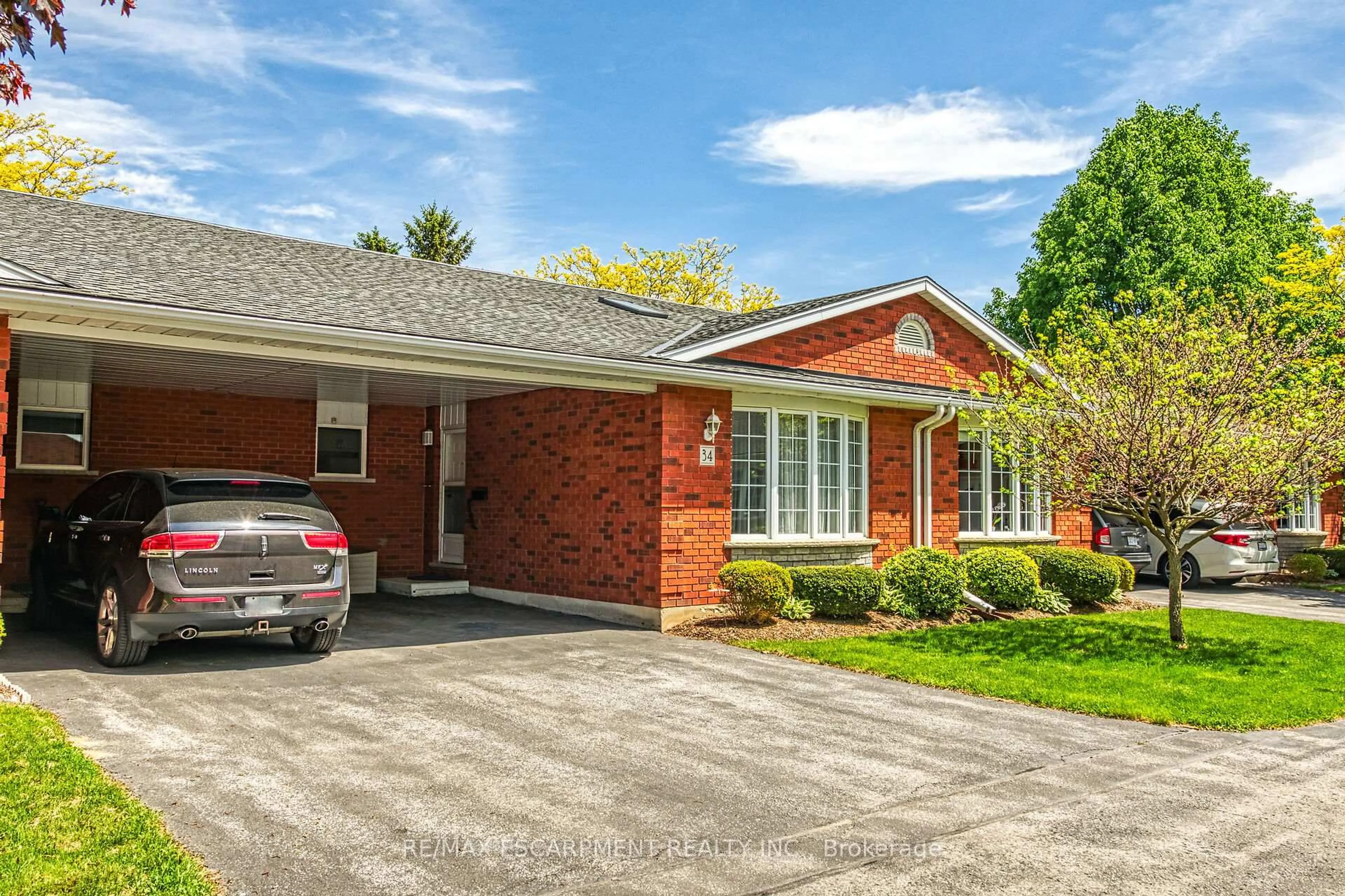 Home with brick exterior material, street for 175 Victoria St #34, Norfolk Ontario N3Y 5L8