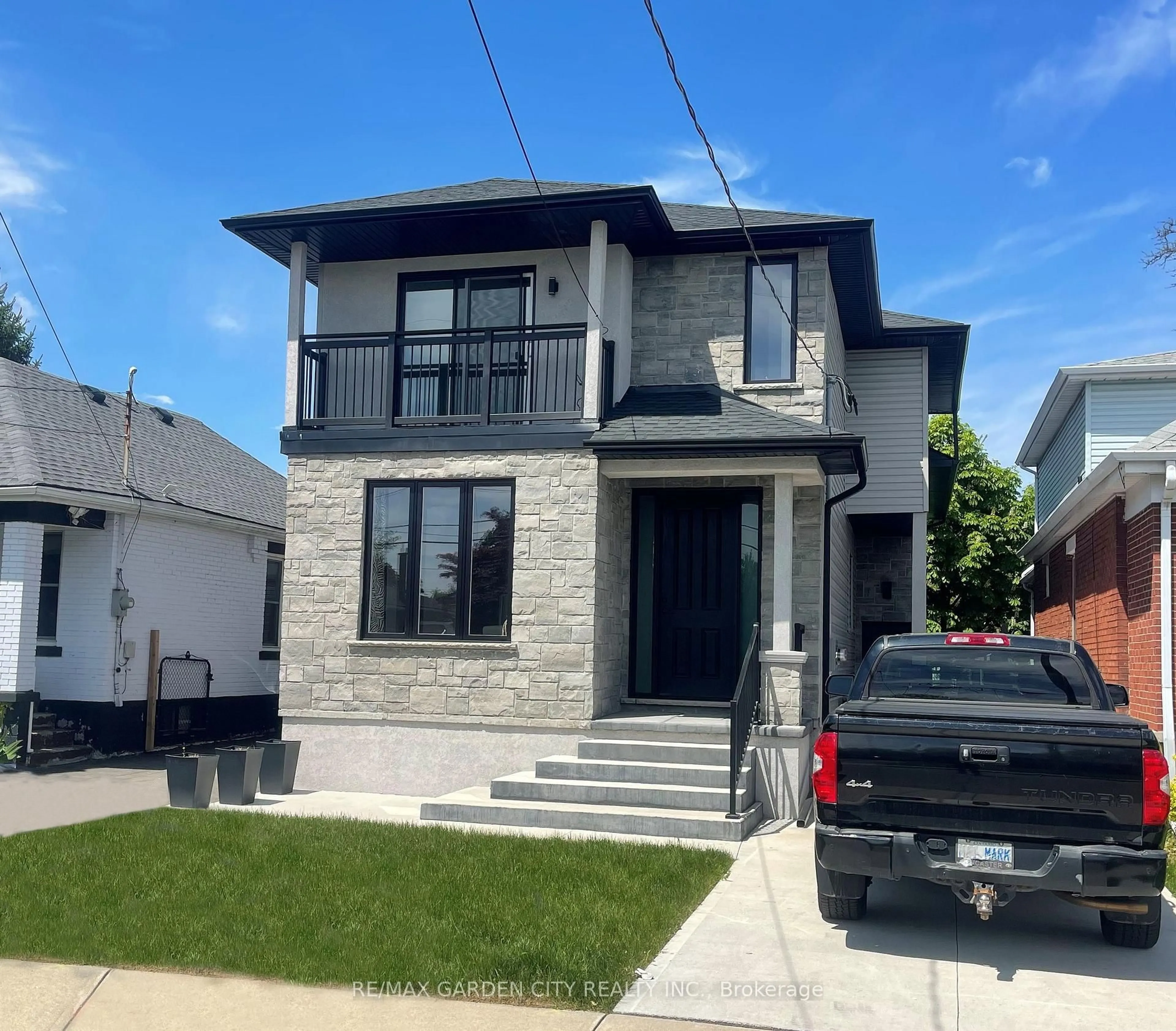 Home with brick exterior material, street for 38 East 16th St, Hamilton Ontario L9A 4H9