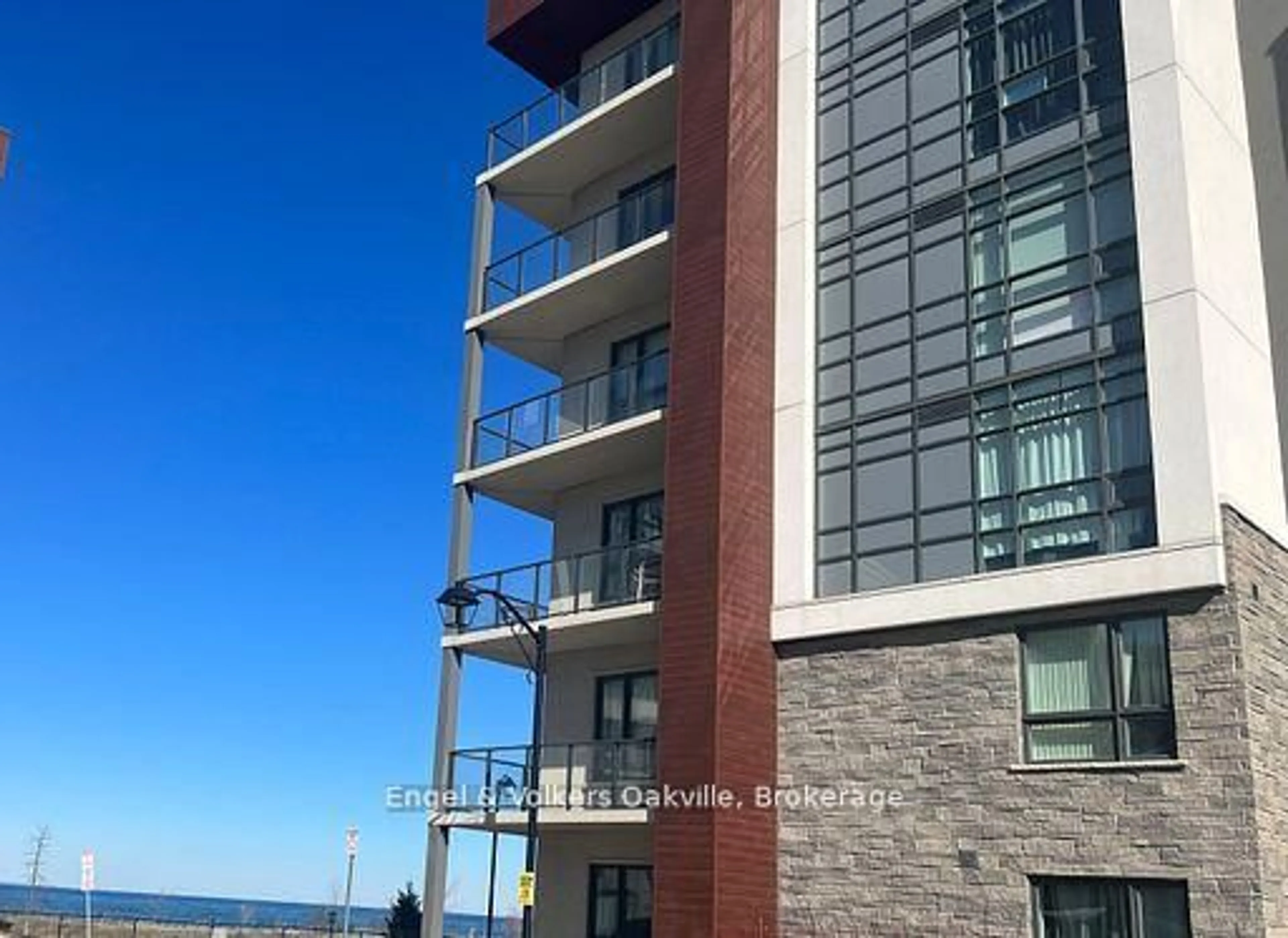 Balcony in the apartment, building for 101 Shoreview Pl #530, Hamilton Ontario L8E 0K2