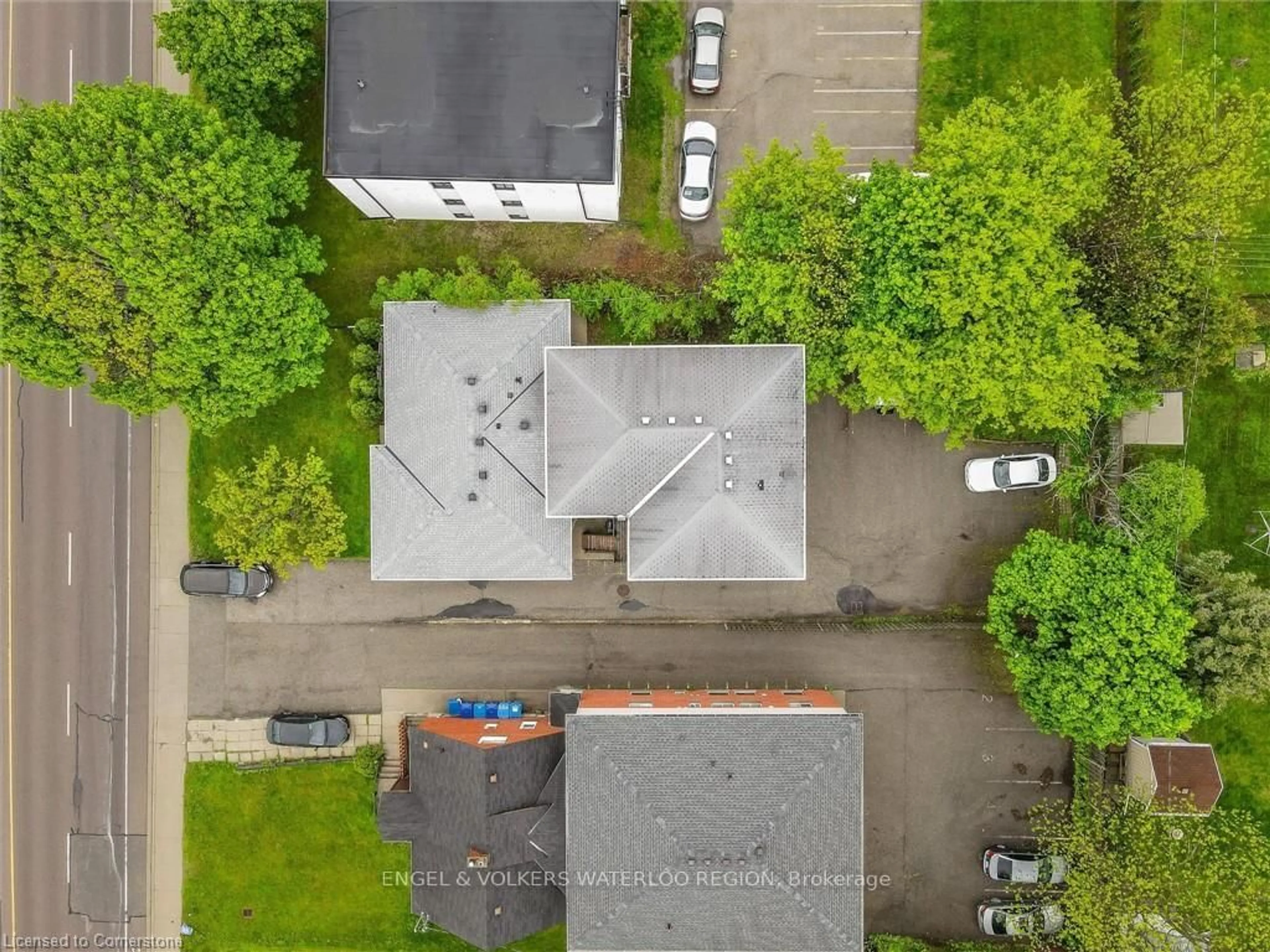 A pic from outside/outdoor area/front of a property/back of a property/a pic from drone, street for 155 University Ave, Waterloo Ontario N2J 2W4