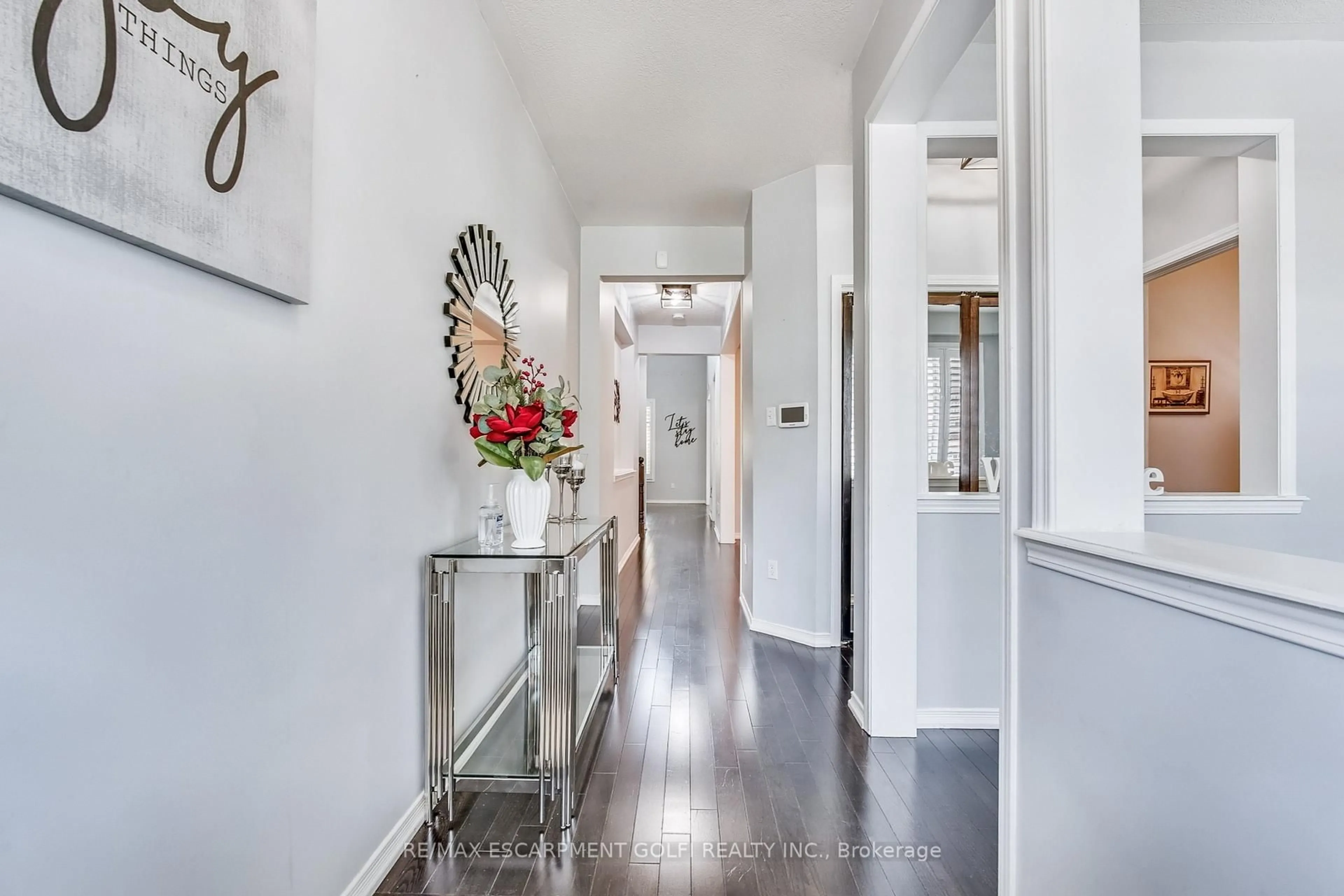 Indoor entryway for 63 Fowler Dr, Hamilton Ontario L0R 1C0