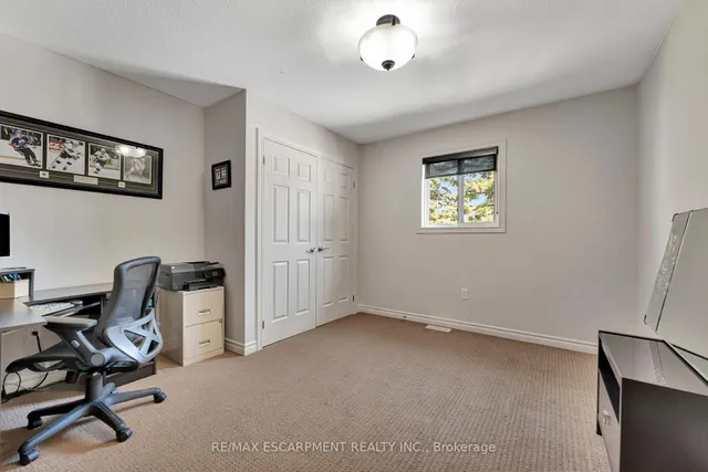 Additional property image - 130 Napoli Dr