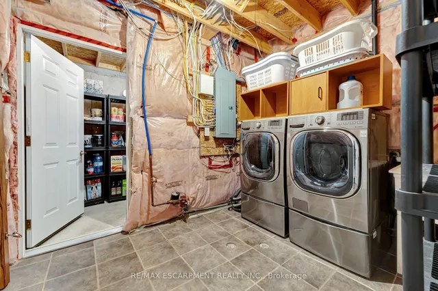Additional property image - 130 Napoli Dr