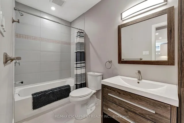 Additional property image - 130 Napoli Dr