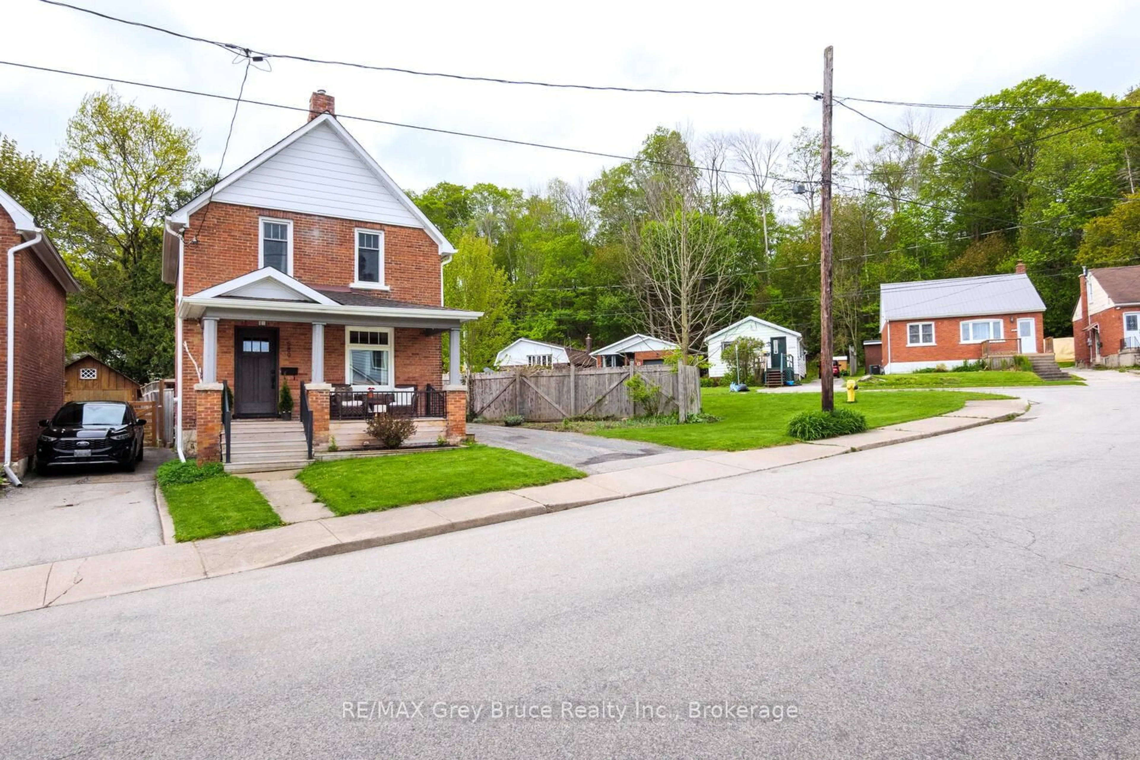 Unknown for 589 13th Street A St, Owen Sound Ontario N4K 3X5