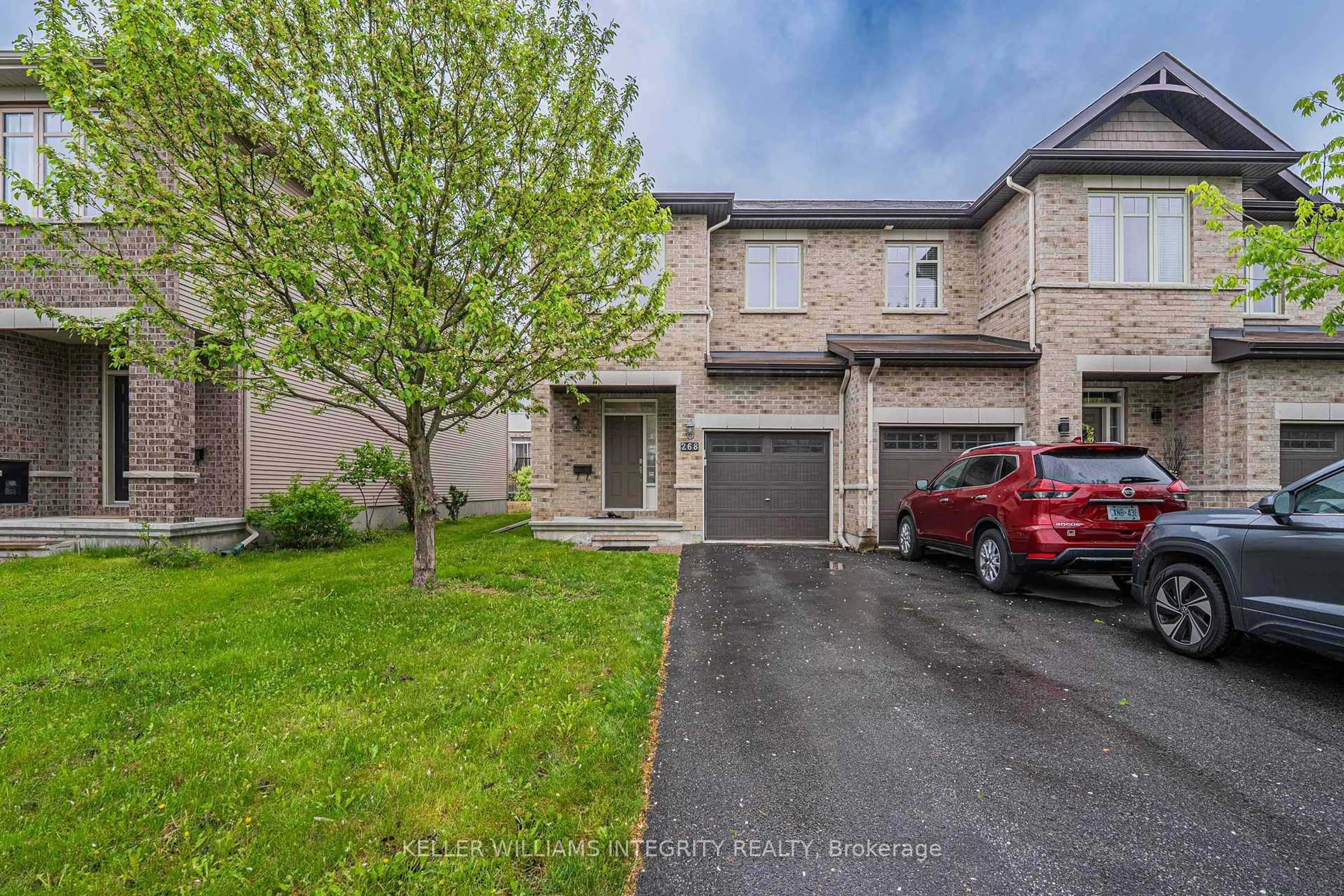 A pic from outside/outdoor area/front of a property/back of a property/a pic from drone, street for 268 Keyrock Dr, Ottawa Ontario K2T 0G2