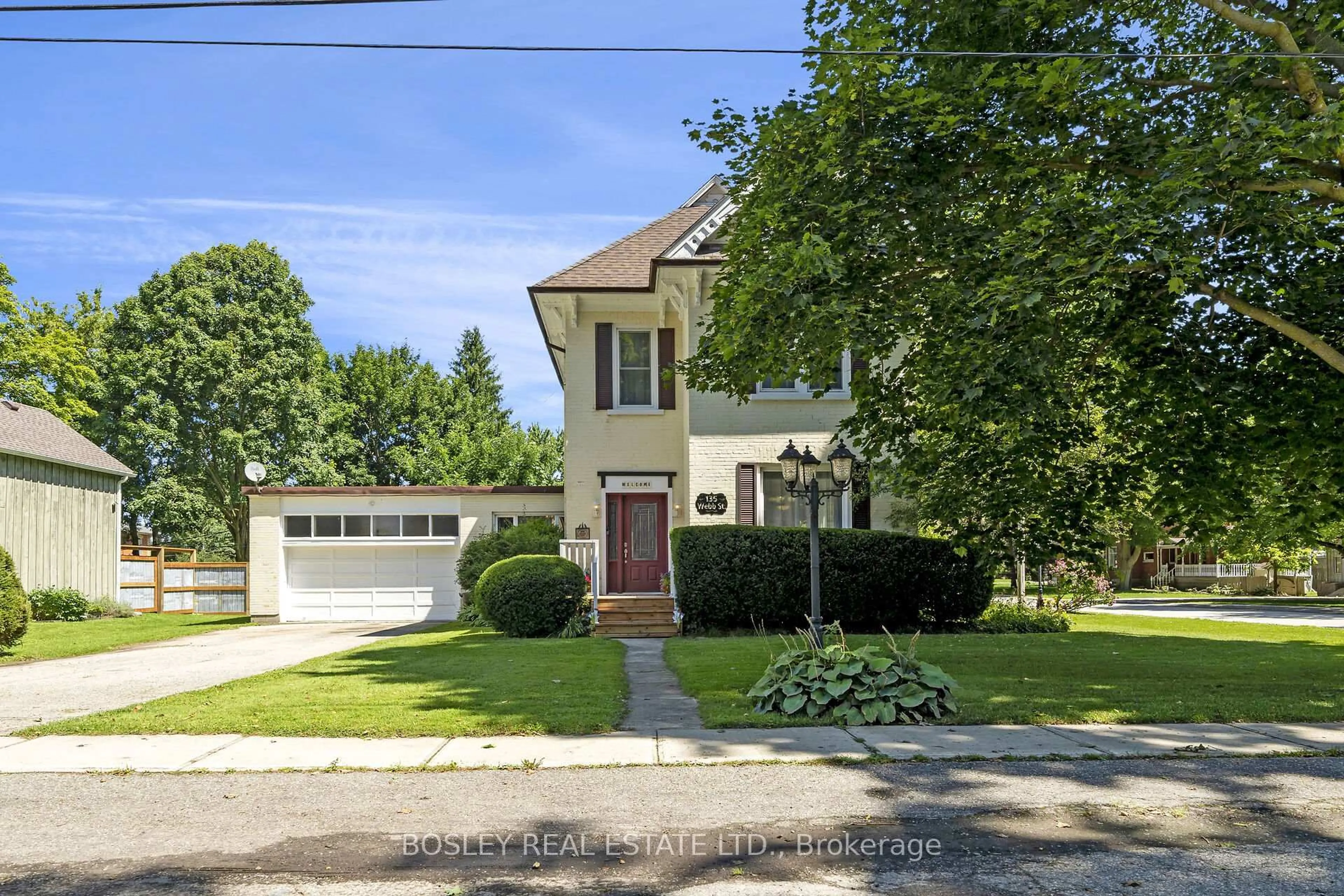 Unknown for 135 Webb St, Minto Ontario N0G 1Z0