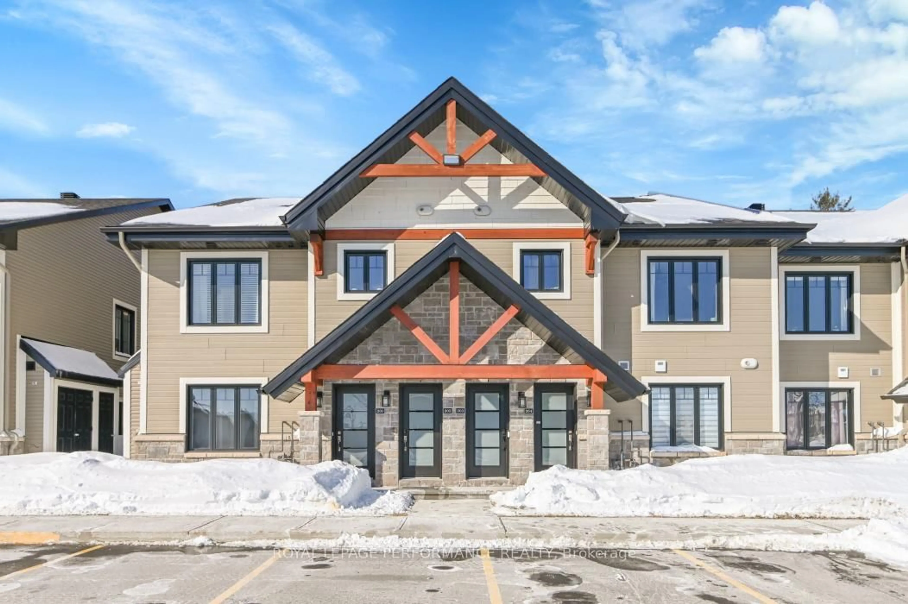 Unknown for 83 St Moritz Terr #202, Russell Ontario K0A 1W0