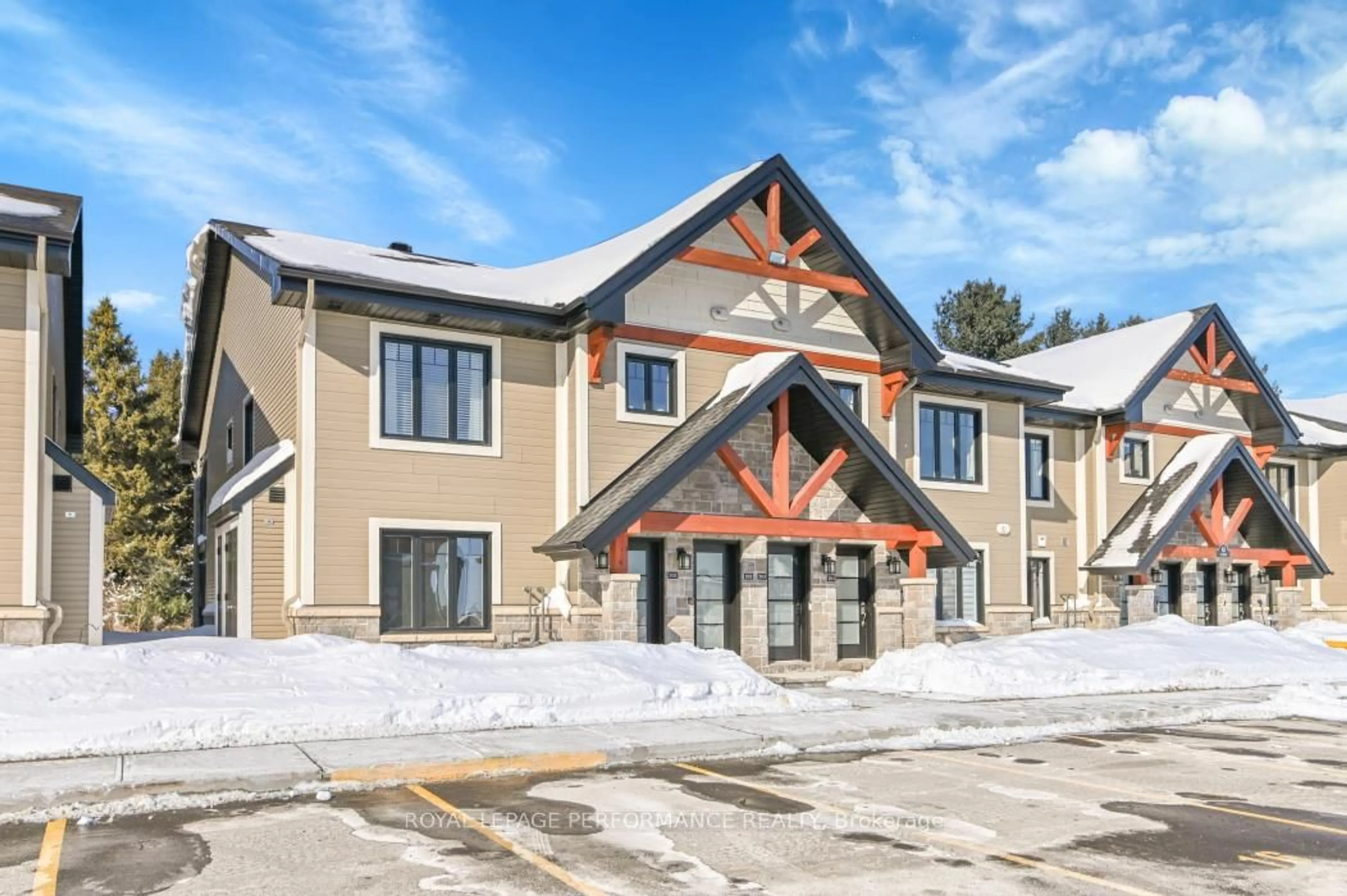 Unknown for 83 St Moritz Terr #202, Russell Ontario K0A 1W0