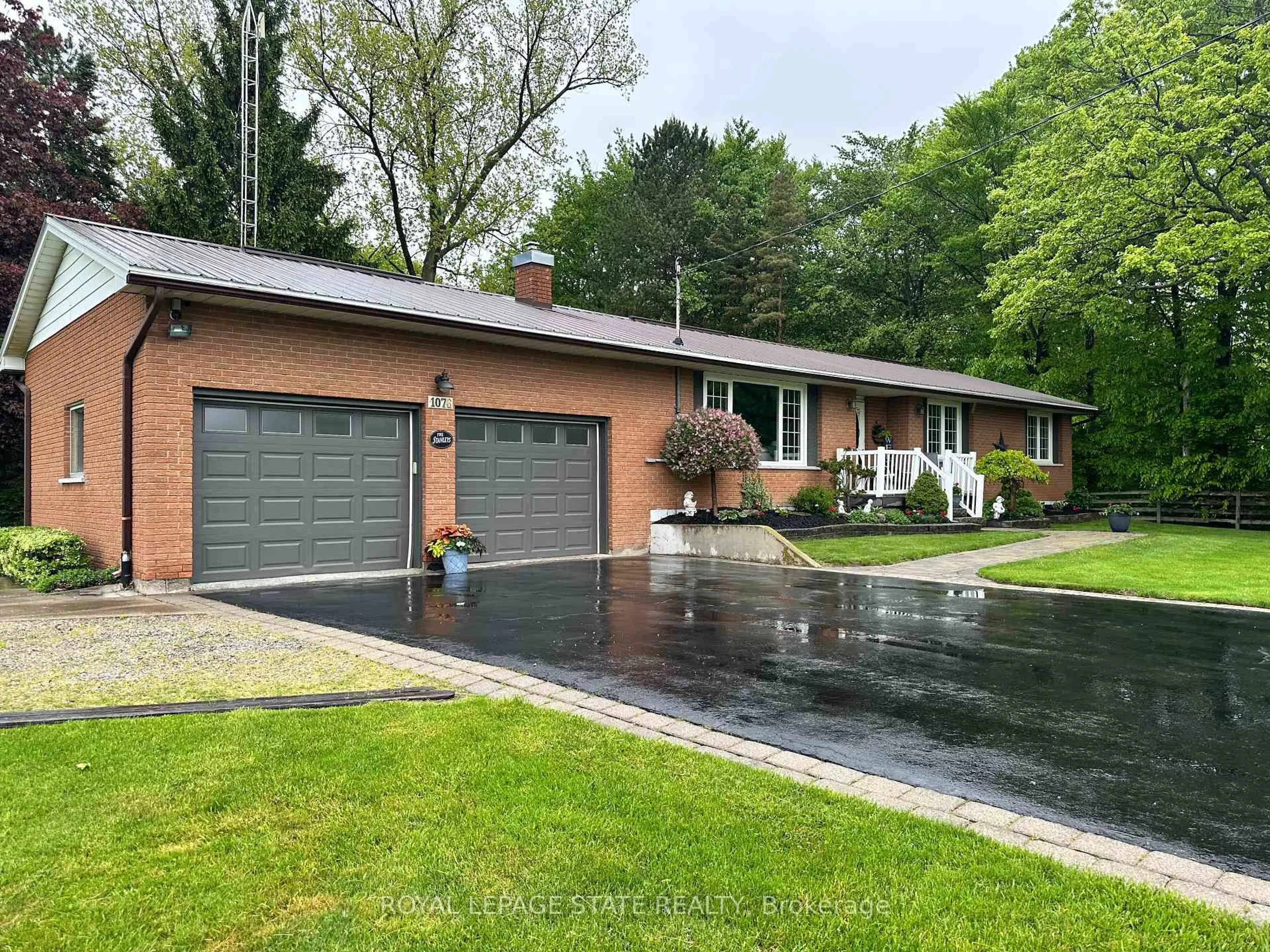 Home with brick exterior material, street for 1076 Diltz Rd, Haldimand Ontario N1A 2W2