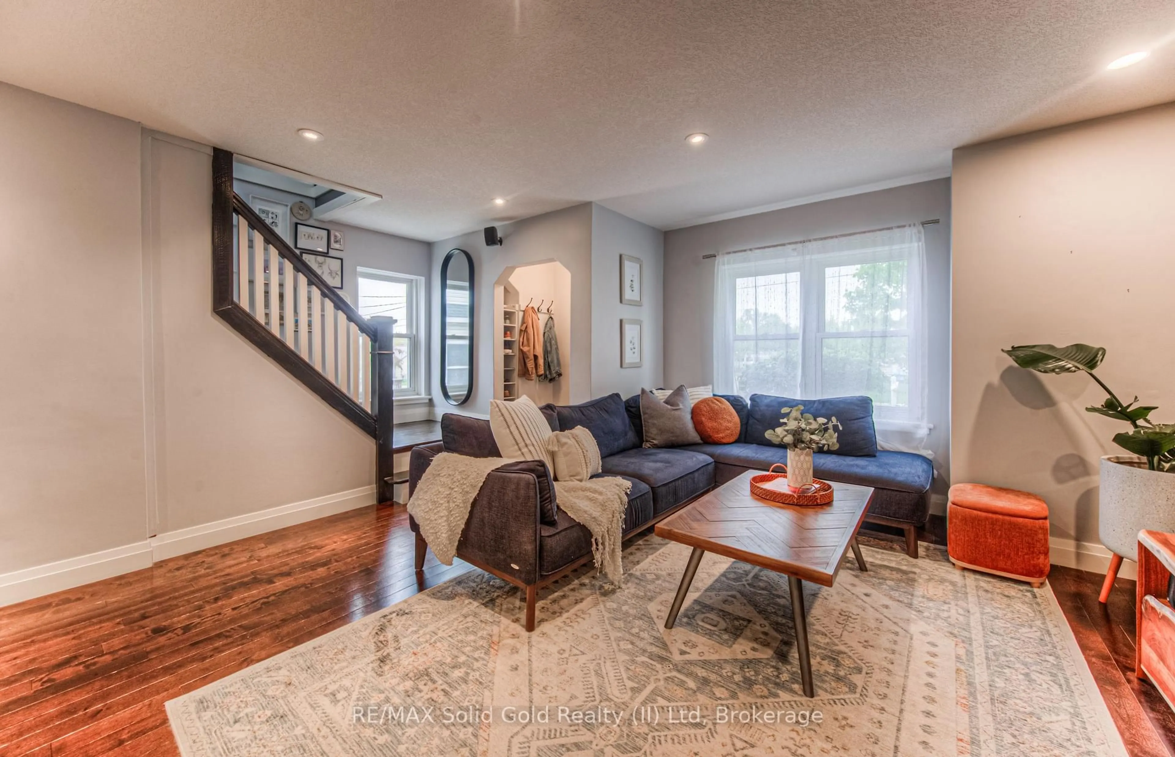 Living room with furniture, unknown for 742 Elizabeth St, Kitchener Ontario N2H 6H3