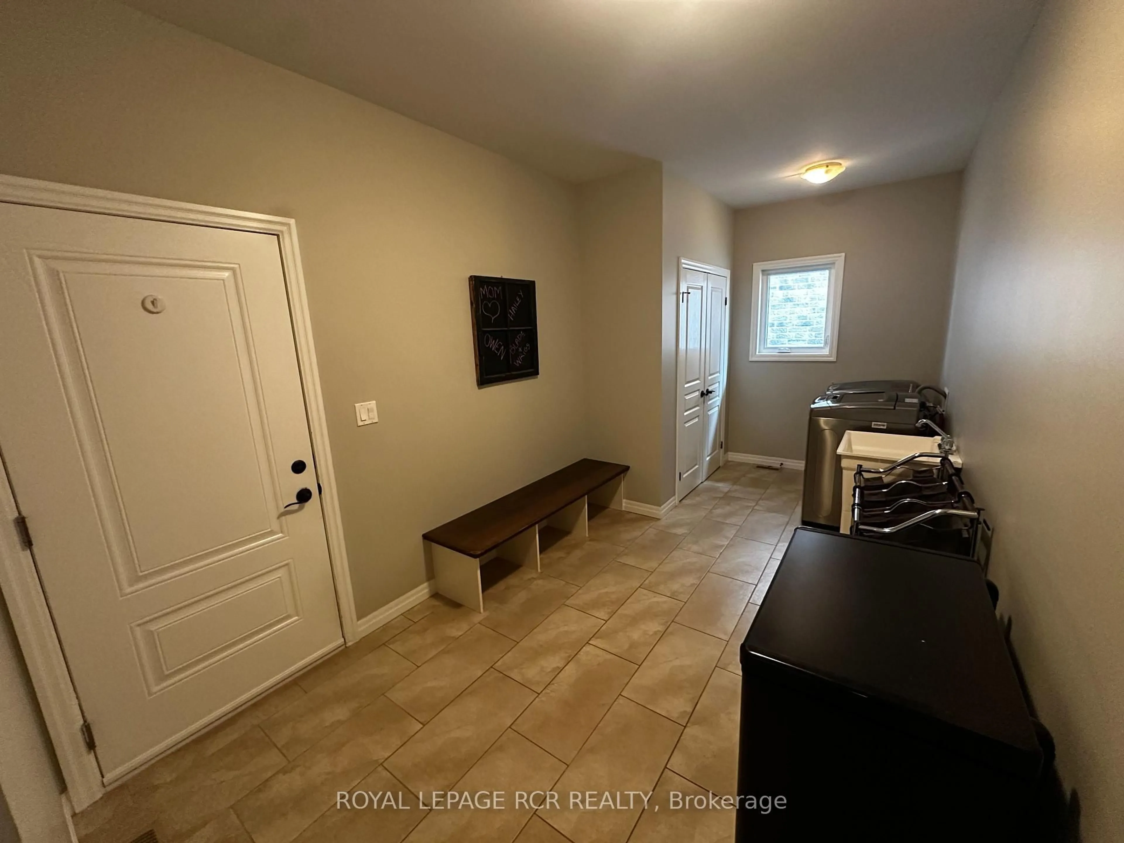 A pic of a room for 184 Ruby's Cres, Wellington North Ontario N0G 2L2