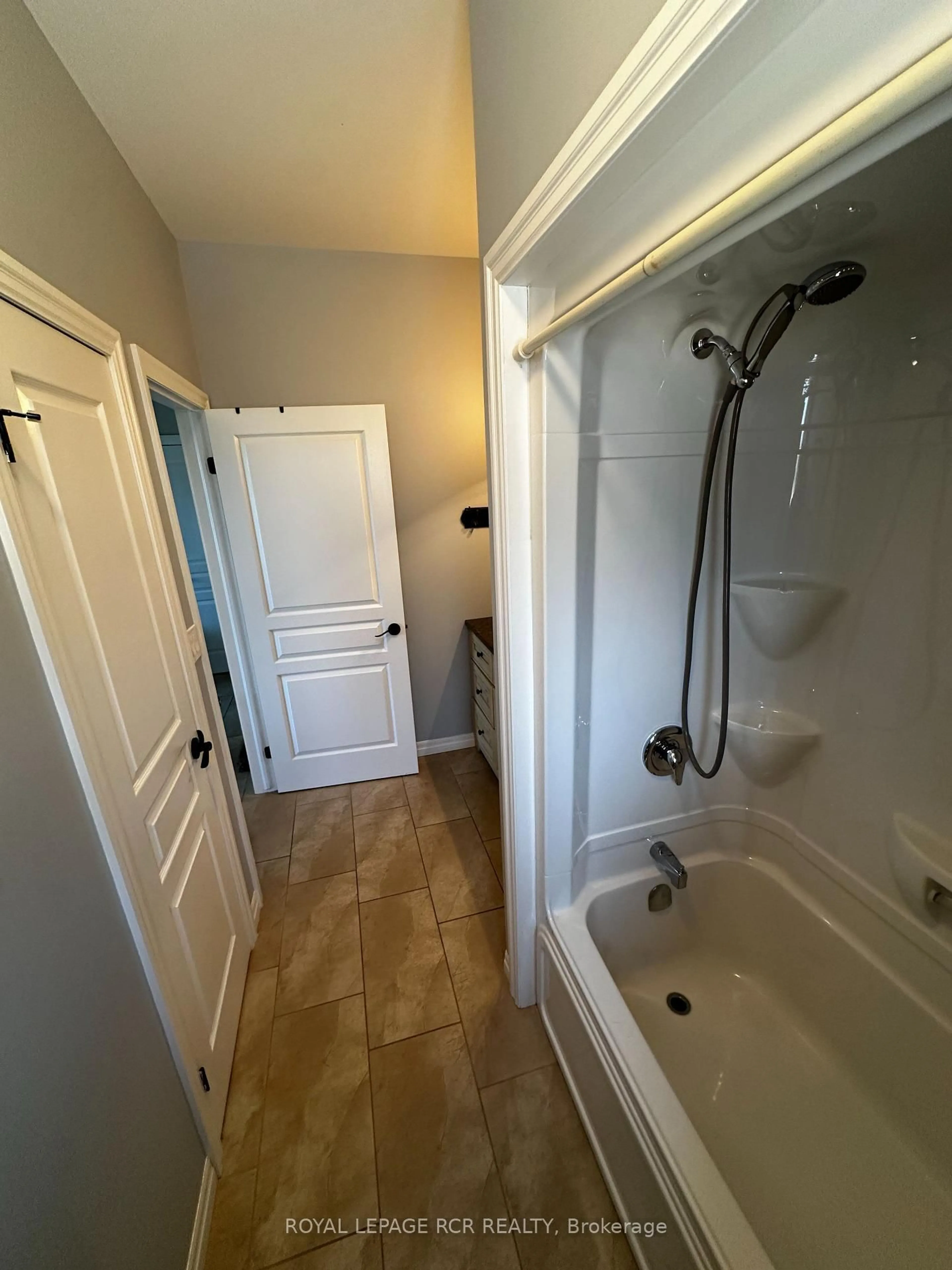 Standard bathroom, ceramic/tile floor for 184 Ruby's Cres, Wellington North Ontario N0G 2L2