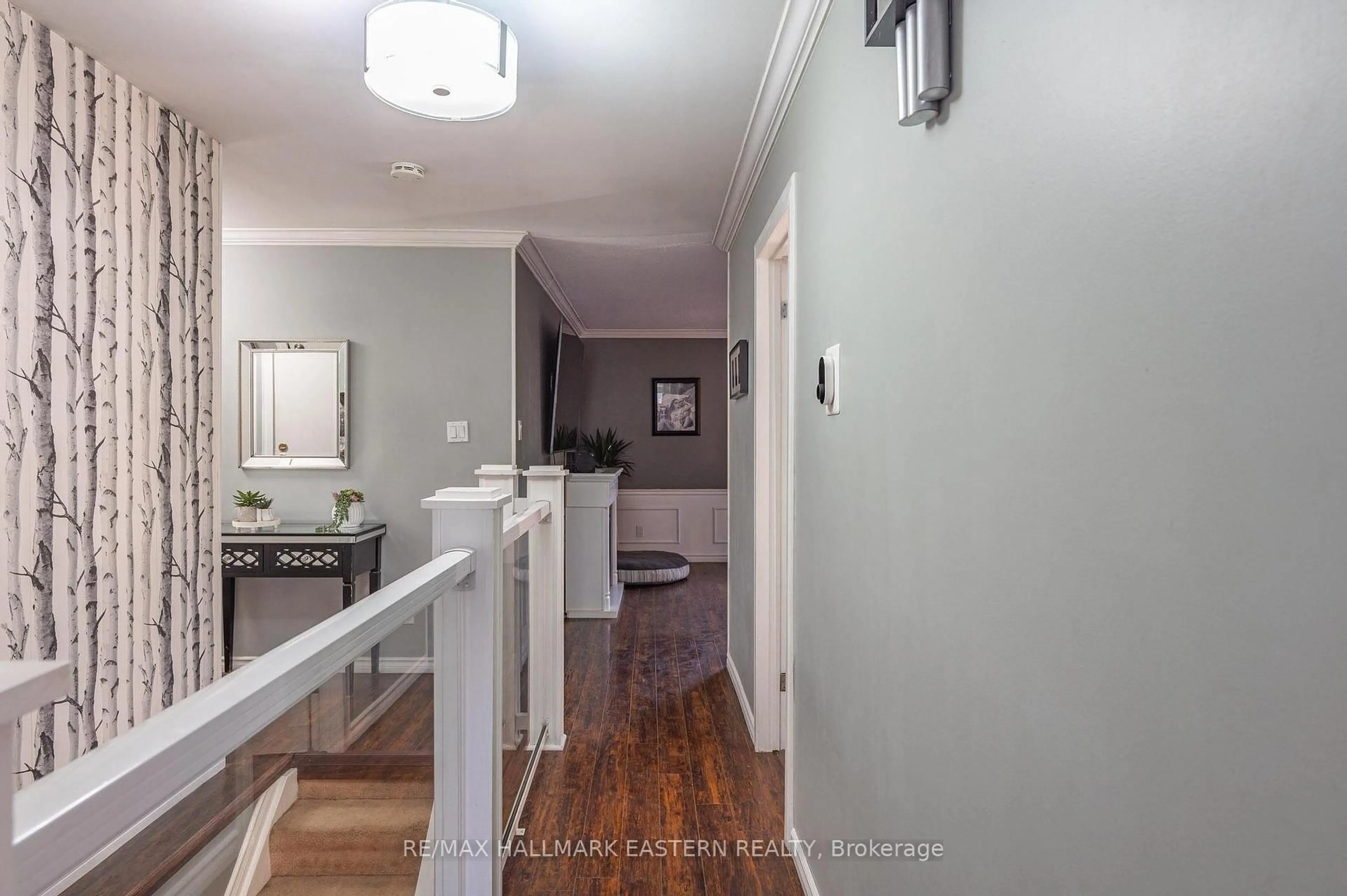 Indoor entryway for 97 Peacock Blvd, Port Hope Ontario L1A 2X5