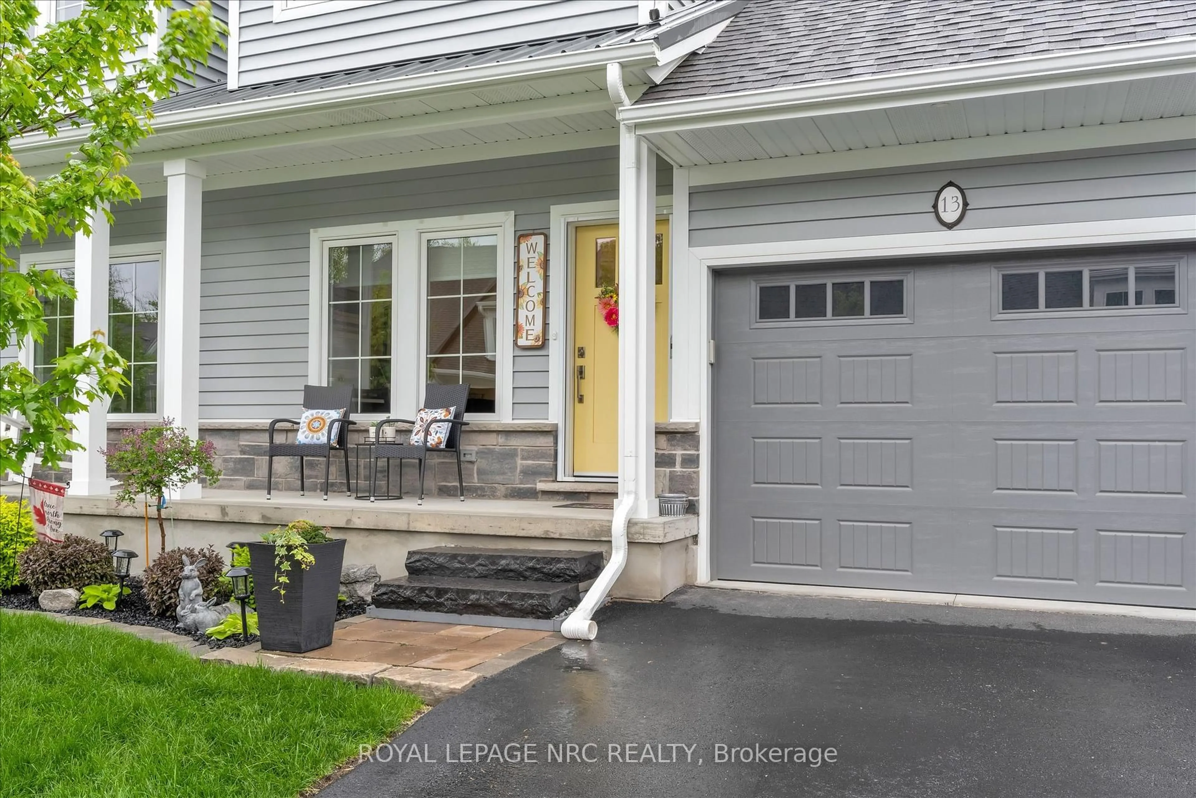 Home with vinyl exterior material, street for 3573 Dominion Rd #13, Fort Erie Ontario L0S 1N0