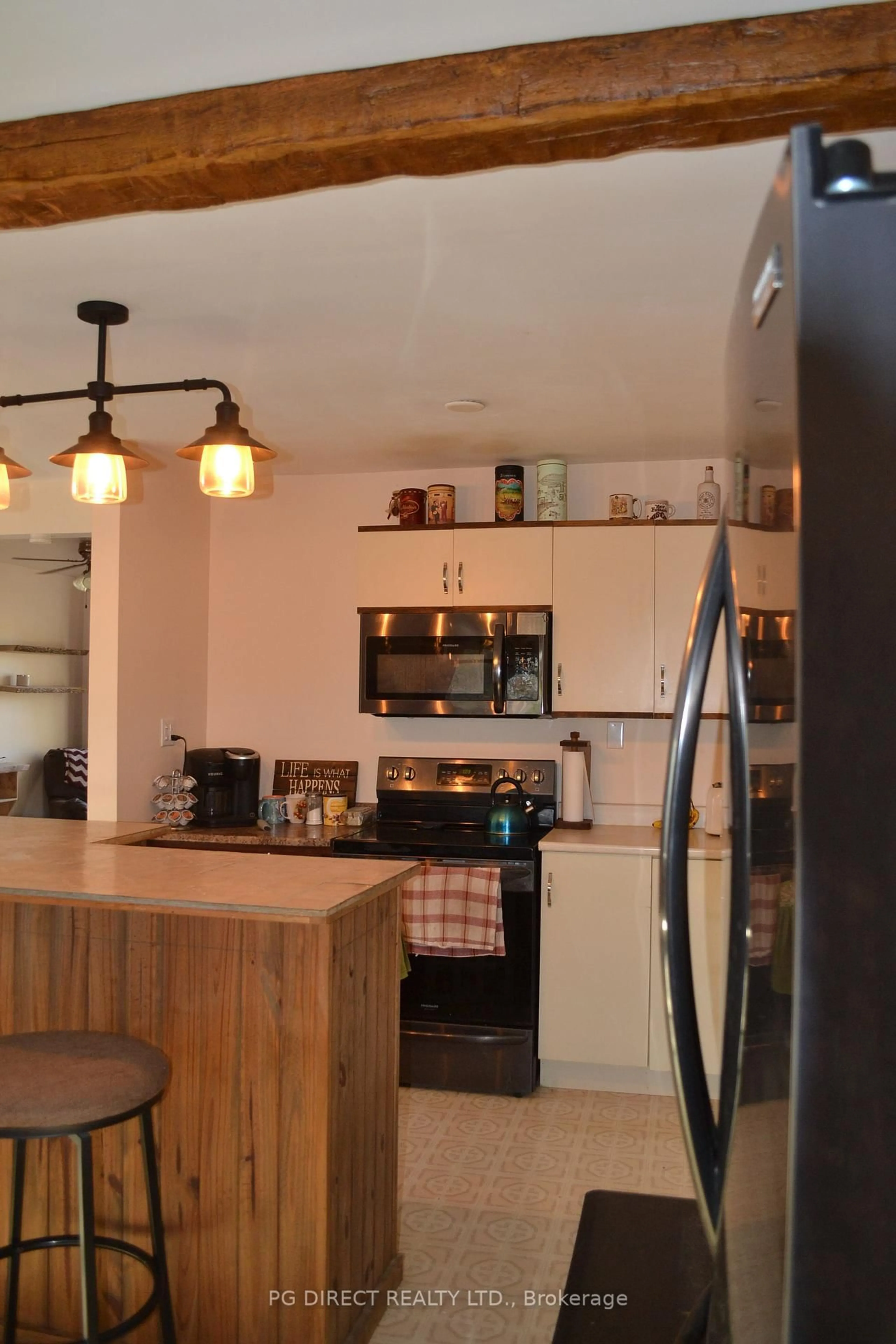 Open concept kitchen, unknown for 14 Talon Lake Rd, Bonfield Ontario P0H 2E0